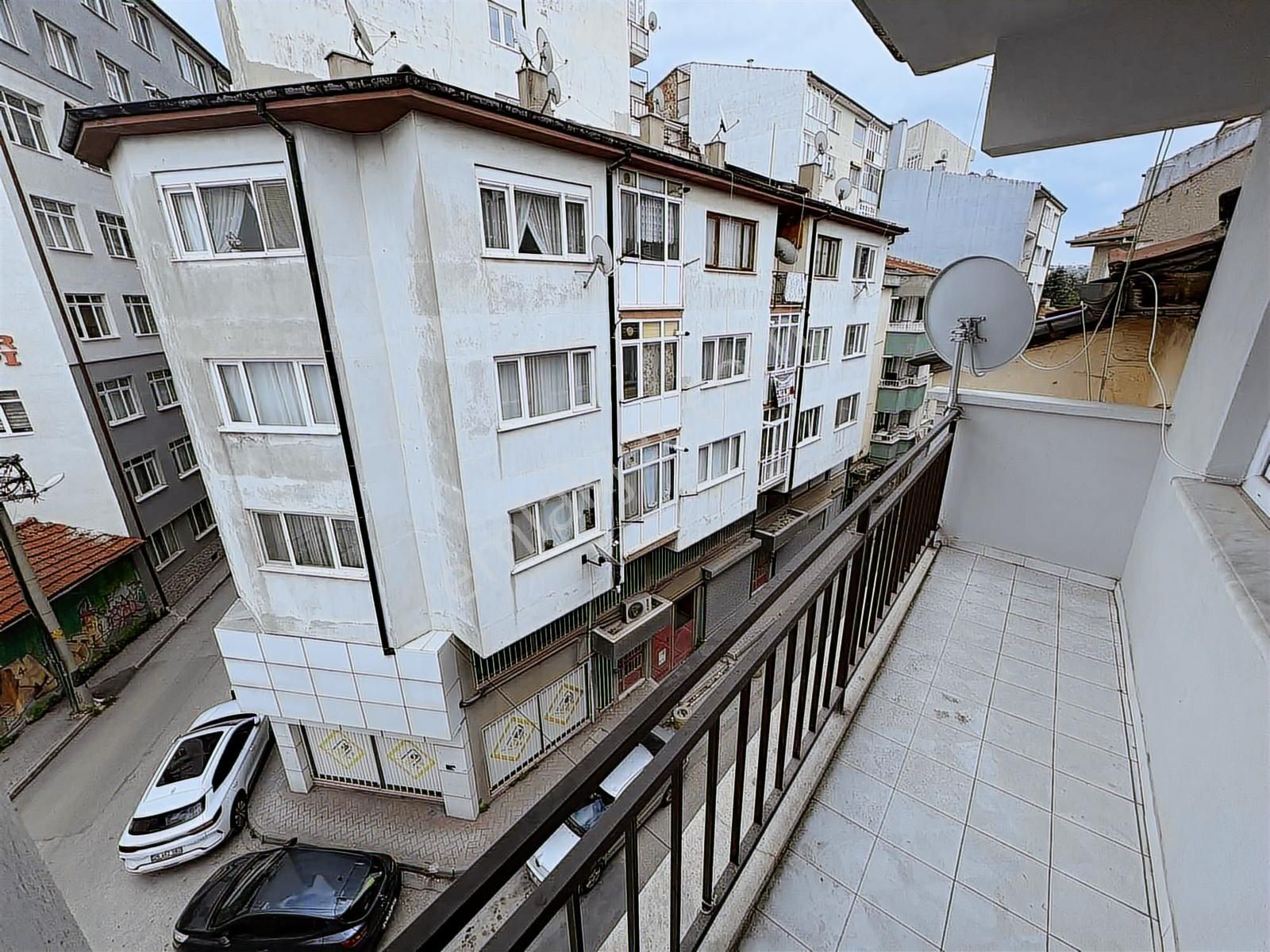 Atatürk Cd. Yakını Kiralık 3+1 Yenilenmiş Daire - Görsel 2