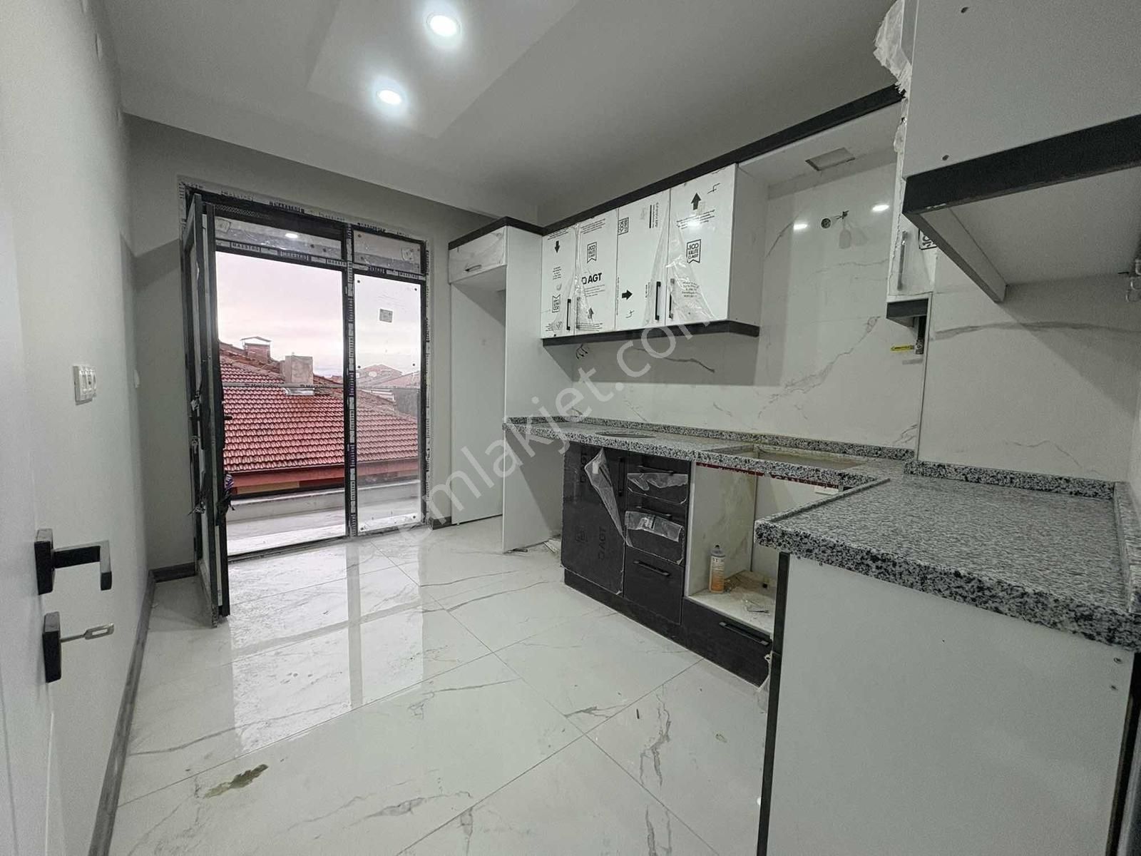 Emek'te Satılık 2+1 Asansörlü Sıfır Arakat Daire - Görsel 4