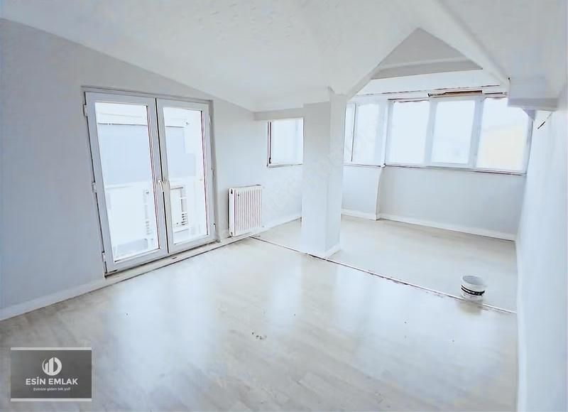 Nenehatun Mah Ferah Geniş M2'li Teraslı 2+1 Dubleks Daire