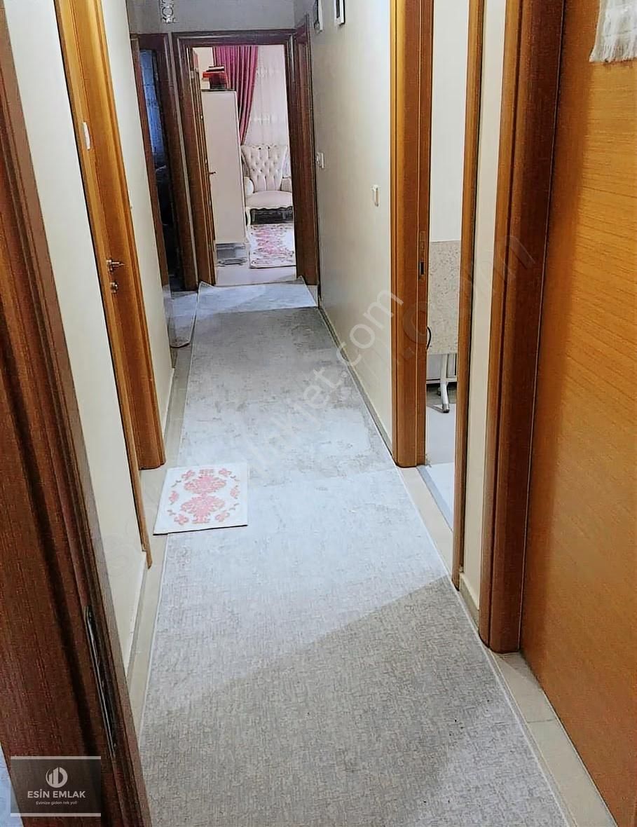 Cumhuriyet Mah'de 3+1 Geniş Balkonlu Arakat Daire - Görsel 2