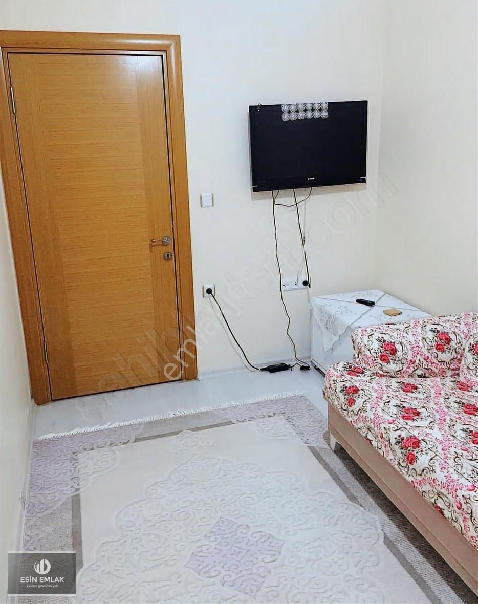 Cumhuriyet Mah'de 3+1 Geniş Balkonlu Arakat Daire