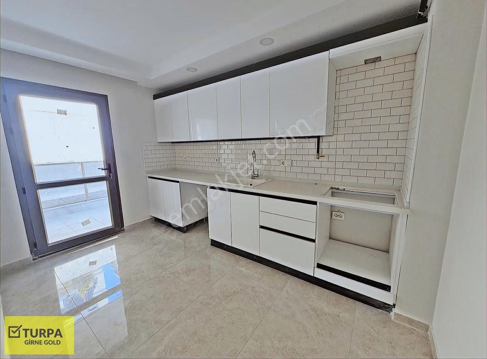 Çiğli'de Yüksek Kaliteli Malzeme-işçilikli Satılık Sıfır Dairele - Görsel 19