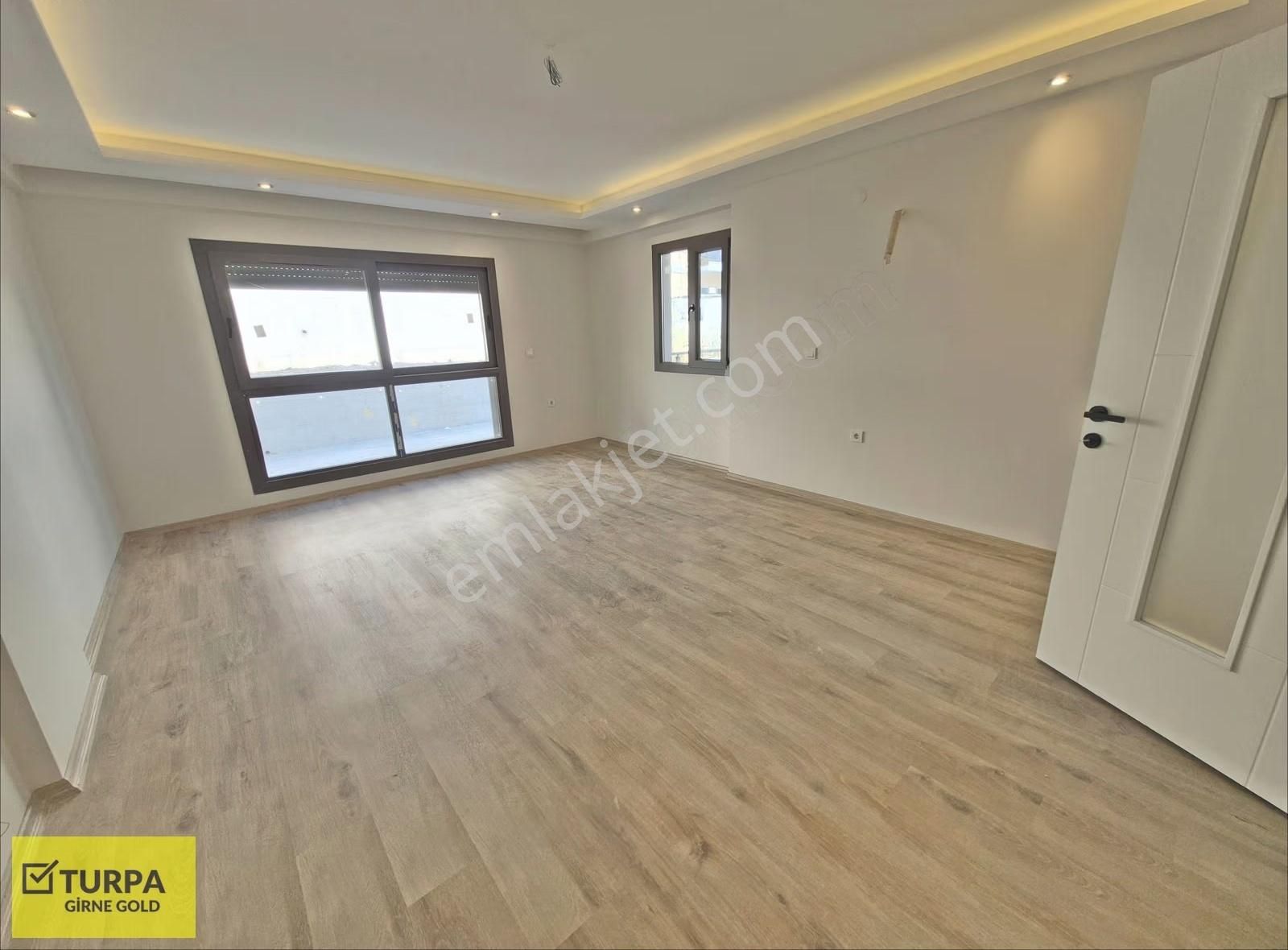 Çiğli'de Yüksek Kaliteli Malzeme-işçilikli Satılık Sıfır Dairele - Görsel 20