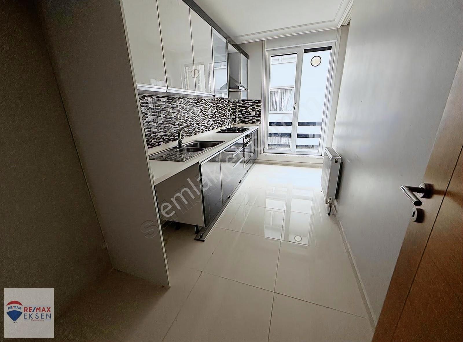 Çekmeköy Taşdelen Çizmeci Metropark Sitesi 2+1 Kiralık Daire - Görsel 2