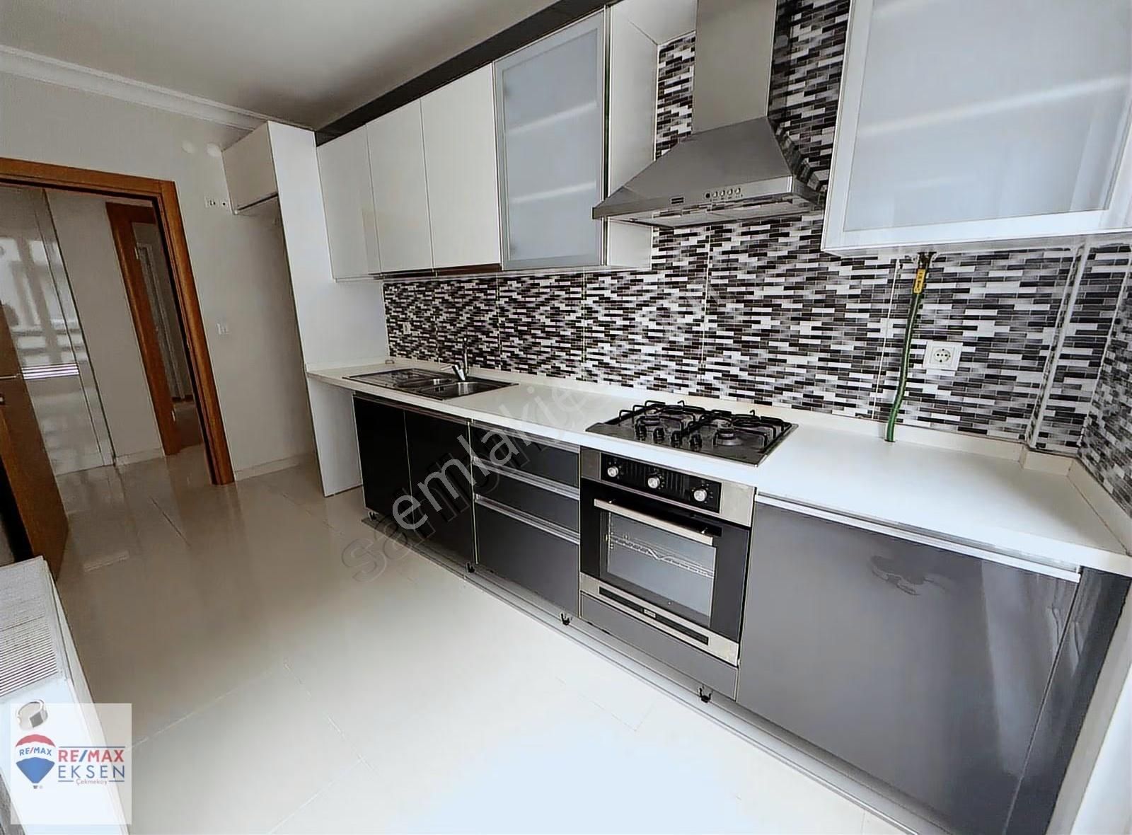 Çekmeköy Taşdelen Çizmeci Metropark Sitesi 2+1 Kiralık Daire - Görsel 4