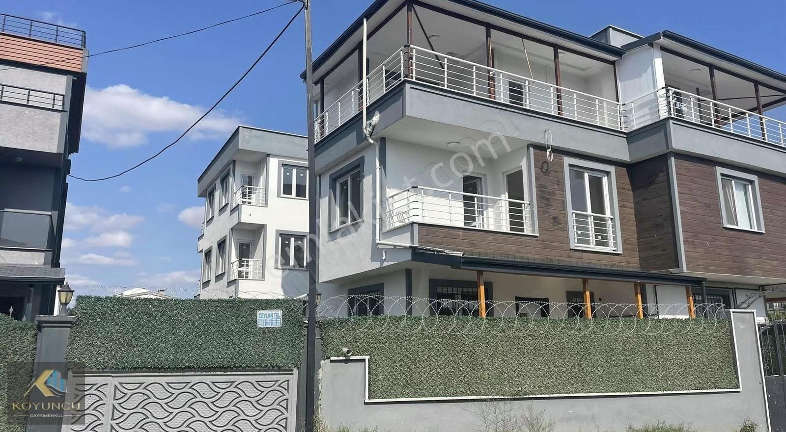 ^^koyuncu Gyrm^^yeniçiftlik'te Denize Yakın4+1 Satılık Lüx Villa