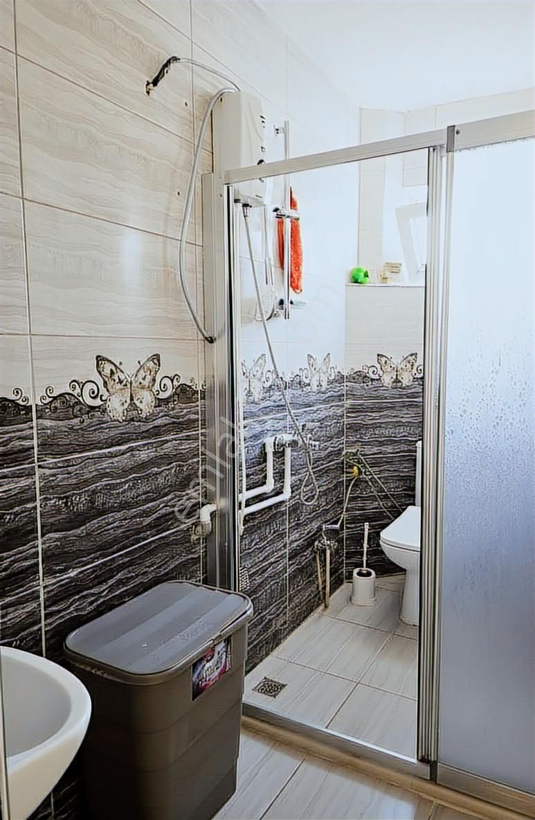 Lokasyon Avantajlı! Merkezde, Geniş 2+1 Ayrı Mutfaklı Balkonlu - Görsel 17