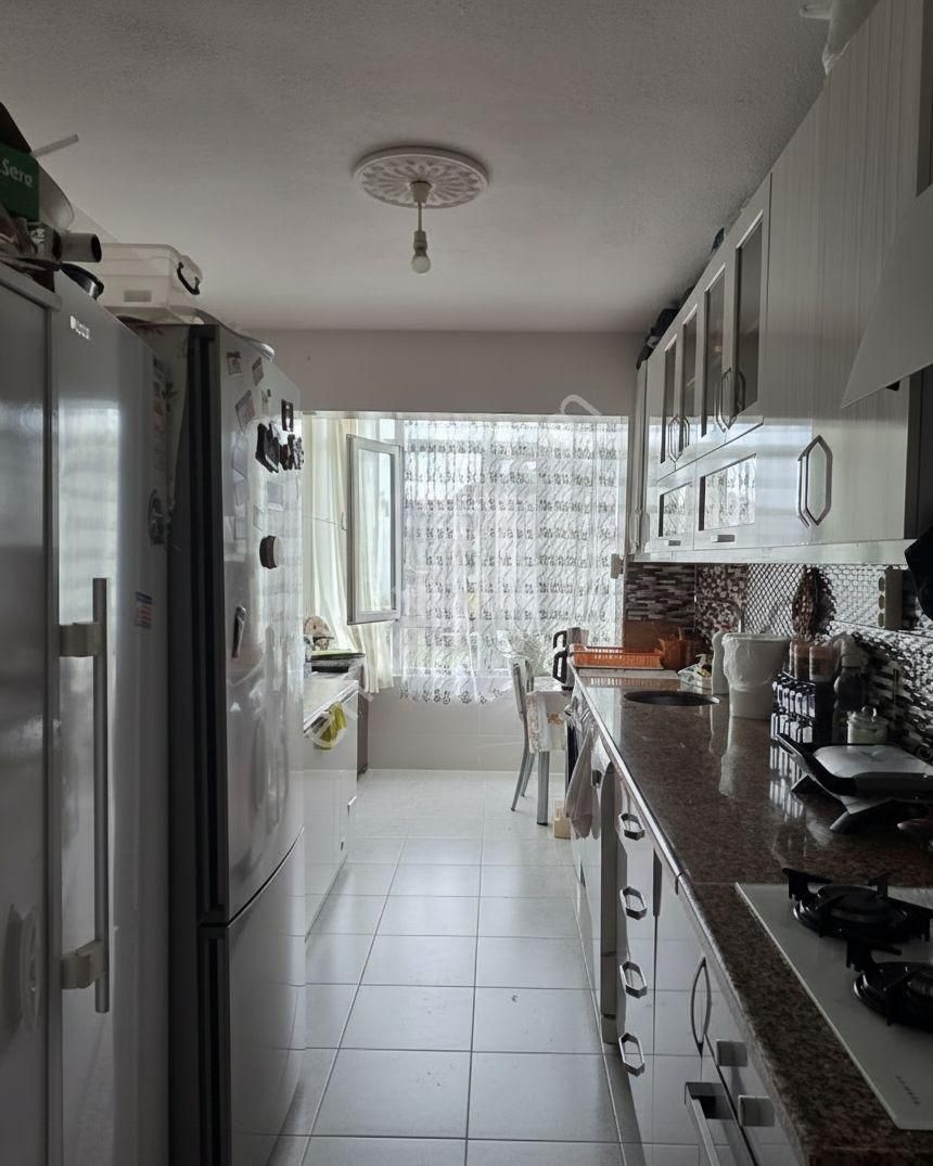 Lokasyon Avantajlı! Merkezde, Geniş 2+1 Ayrı Mutfaklı Balkonlu - Görsel 2