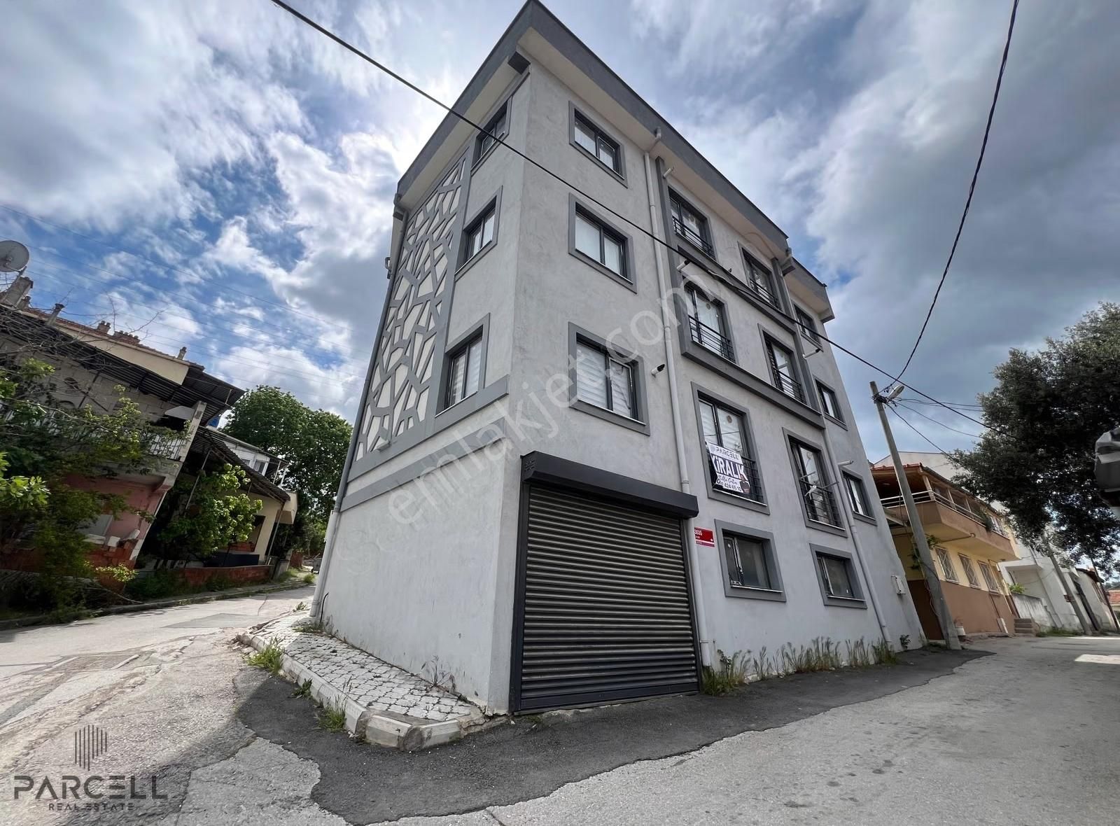 Balıkesir Sütlüce Mah. Tertemiz Kiracılı Full Eşyalı 1+1 Daire