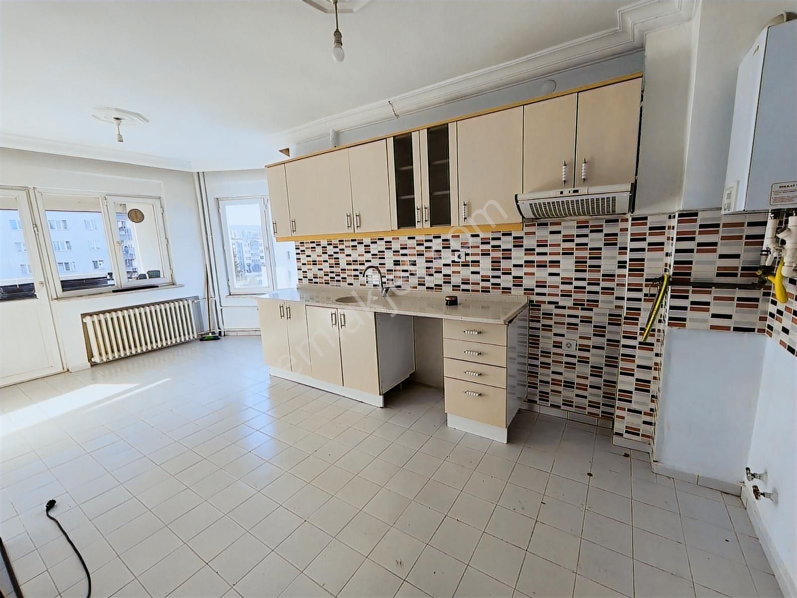 Atatürk Bulvar Üzeri 4+1 Arakat Özel Garajlı Daire - Görsel 10