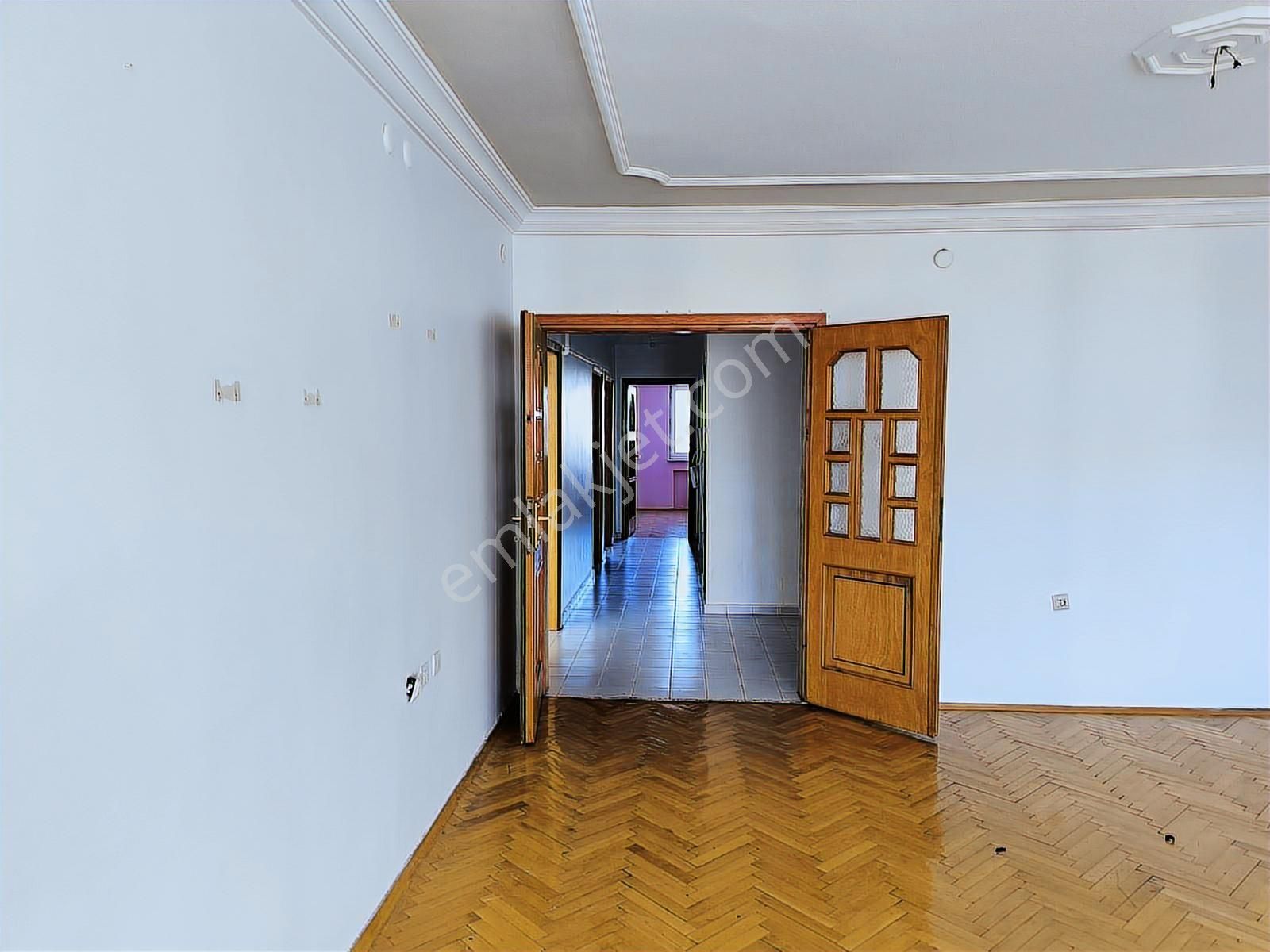 Atatürk Bulvar Üzeri 4+1 Arakat Özel Garajlı Daire - Görsel 4