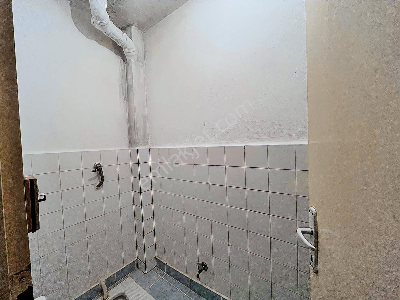 Gazi Mahallesinde Mükemmel Konumda 3+1 Fırsat Daire - Görsel 6