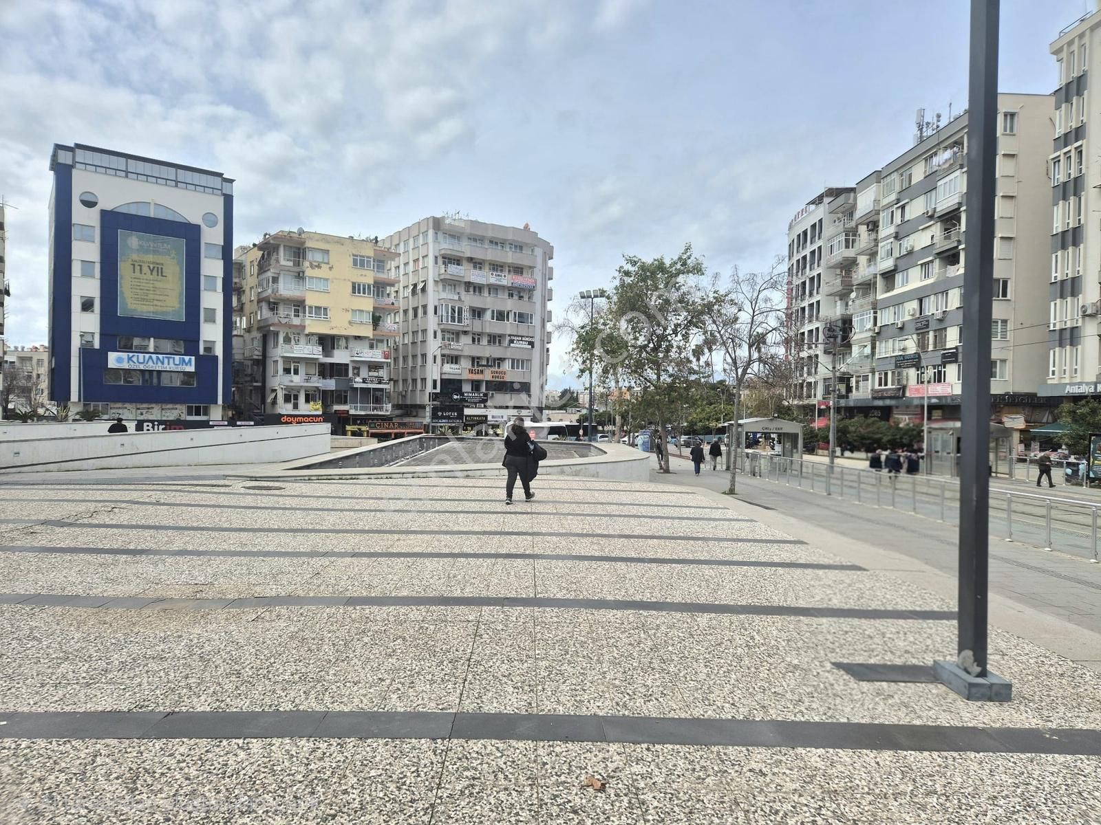 Doğugarajı Kültür Ve Ticaret Merkezinde Satlık Yatırımlık İşyeri - Görsel 10