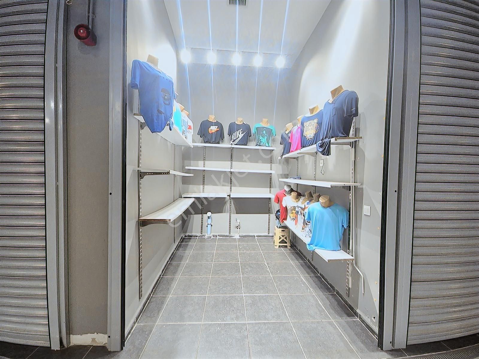 Doğugarajı Kültür Ve Ticaret Merkezinde Satlık Yatırımlık İşyeri - Görsel 21