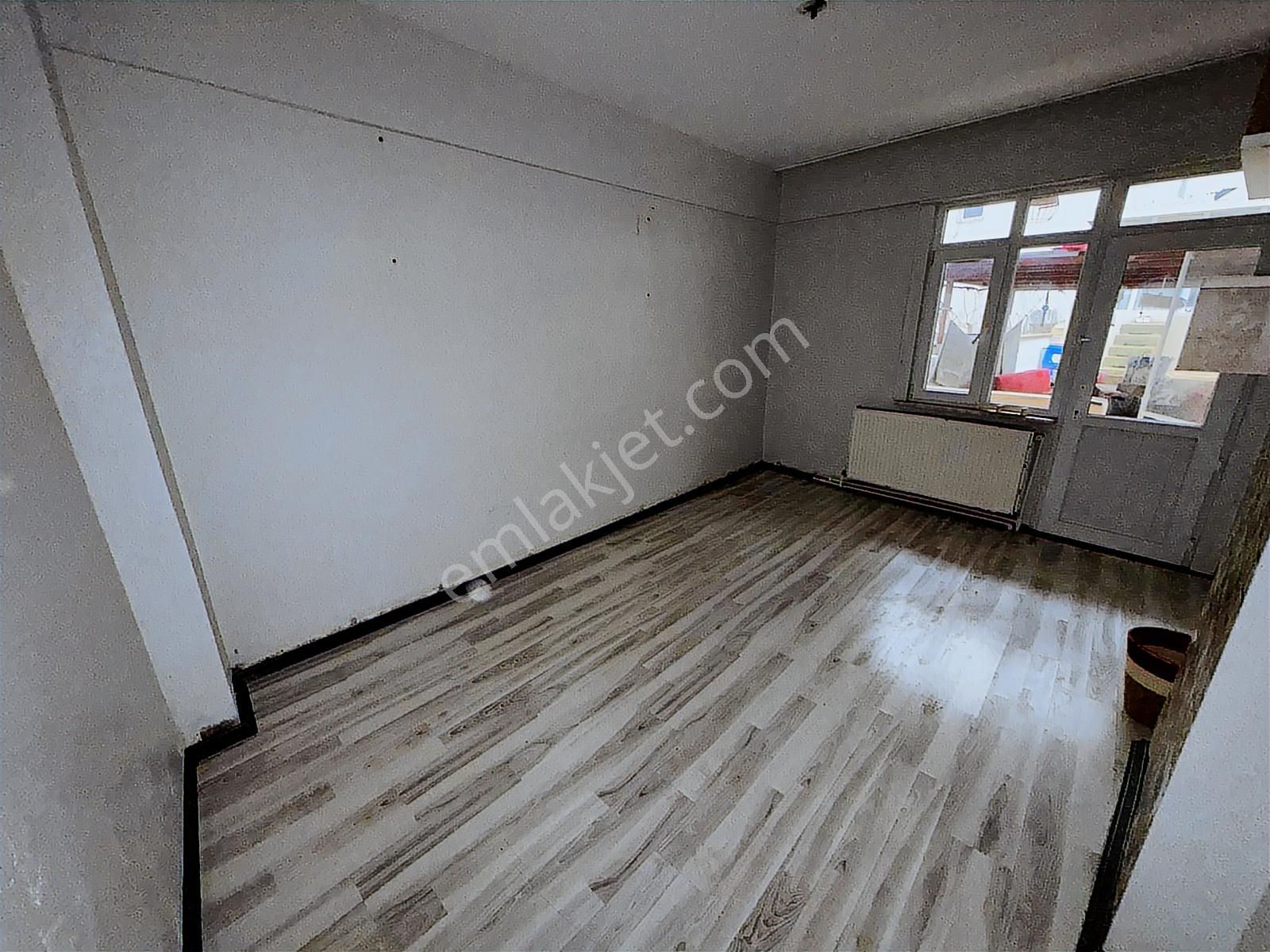 Silivri Alibey Mah. 3+1 Bahçe Kullanımlı Bakımlı Tadilatlı - Görsel 10