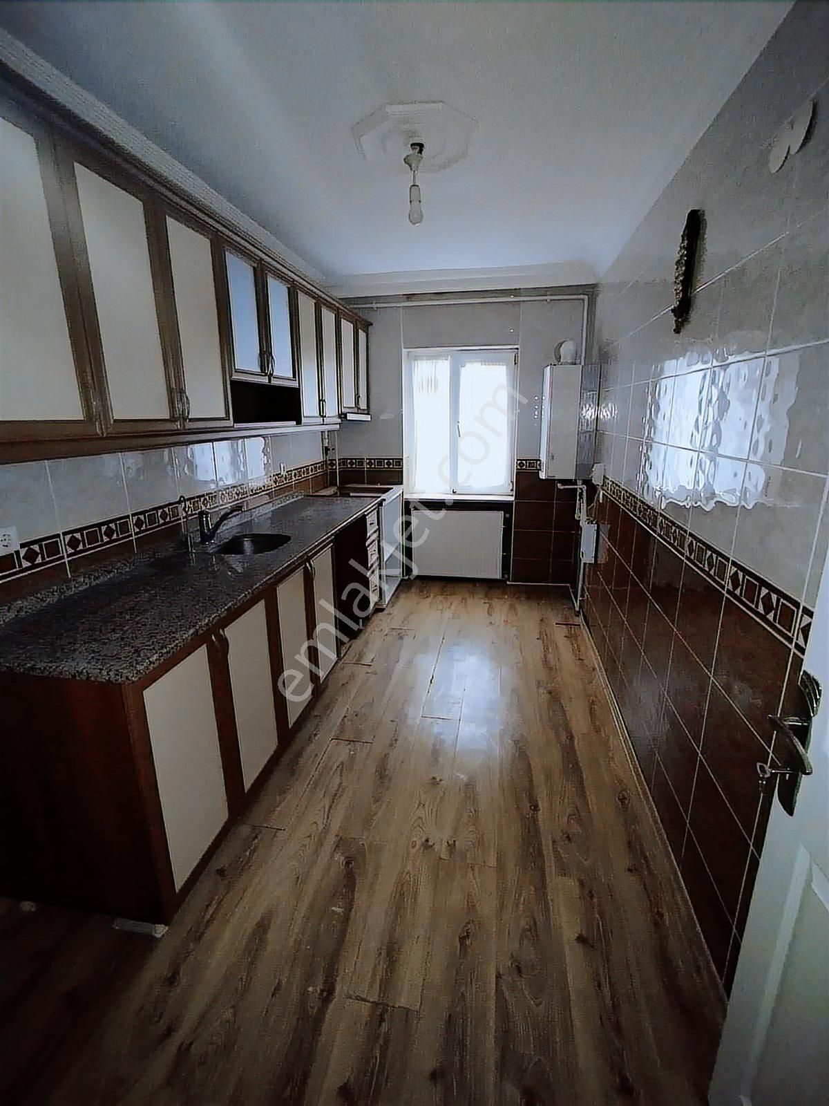 Çamlıca Ferah Mahallesi'nde 4+1 Kiralık Dubleks Daire - Görsel 16