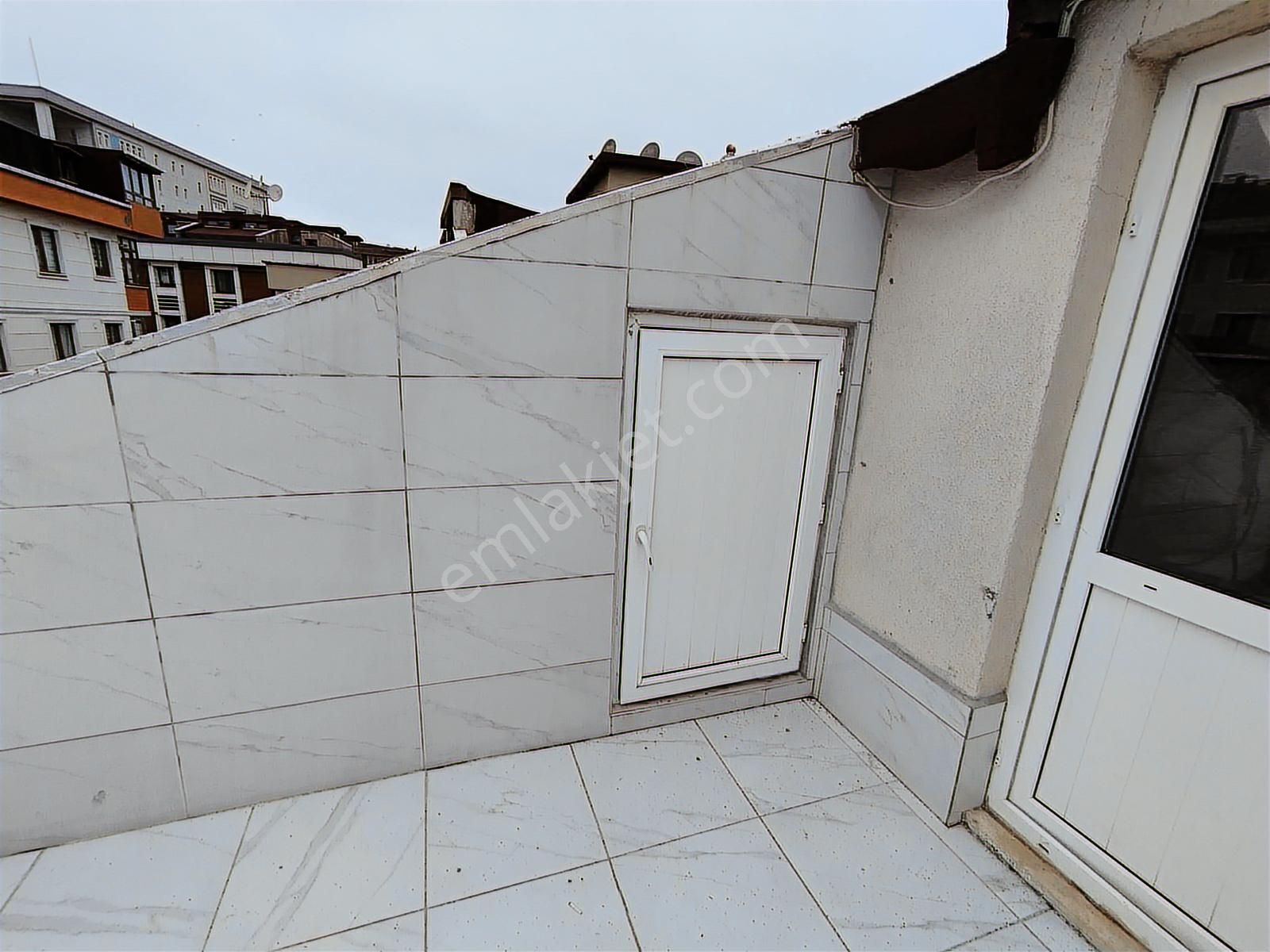 Çamlıca Ferah Mahallesi'nde 4+1 Kiralık Dubleks Daire - Görsel 7