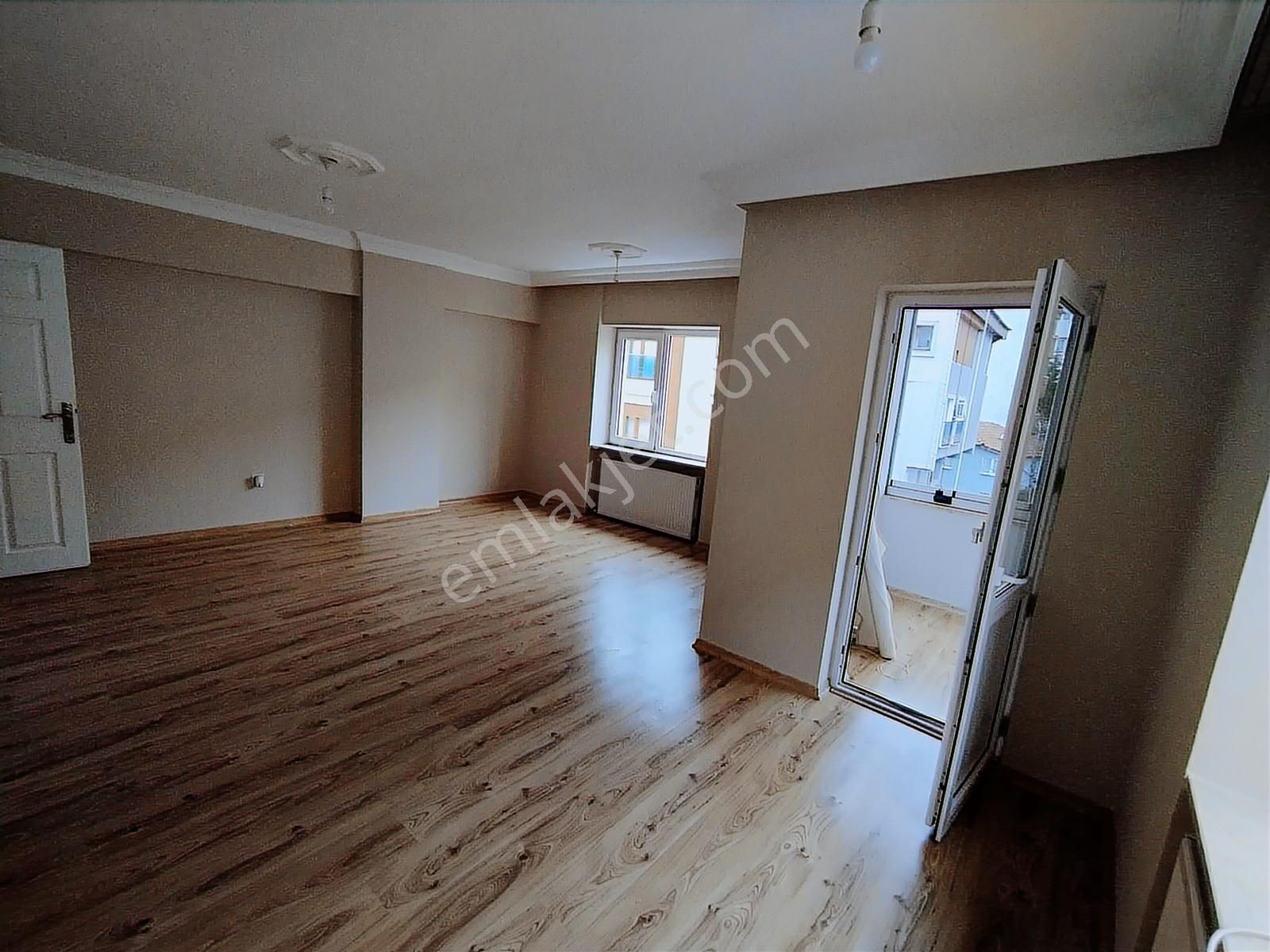 Çamlıca Ferah Mahallesi'nde 4+1 Kiralık Dubleks Daire - Görsel 4