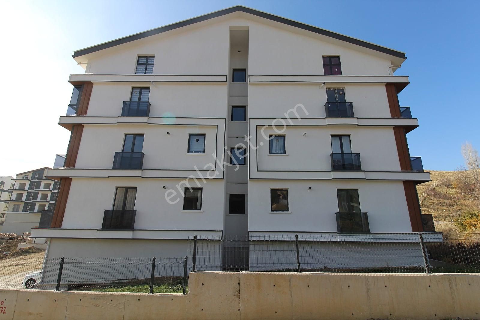 Ankara Gölbaşı’nda Manzaralı Ve Modern Eşyalı Kiralık Daire - Görsel 2