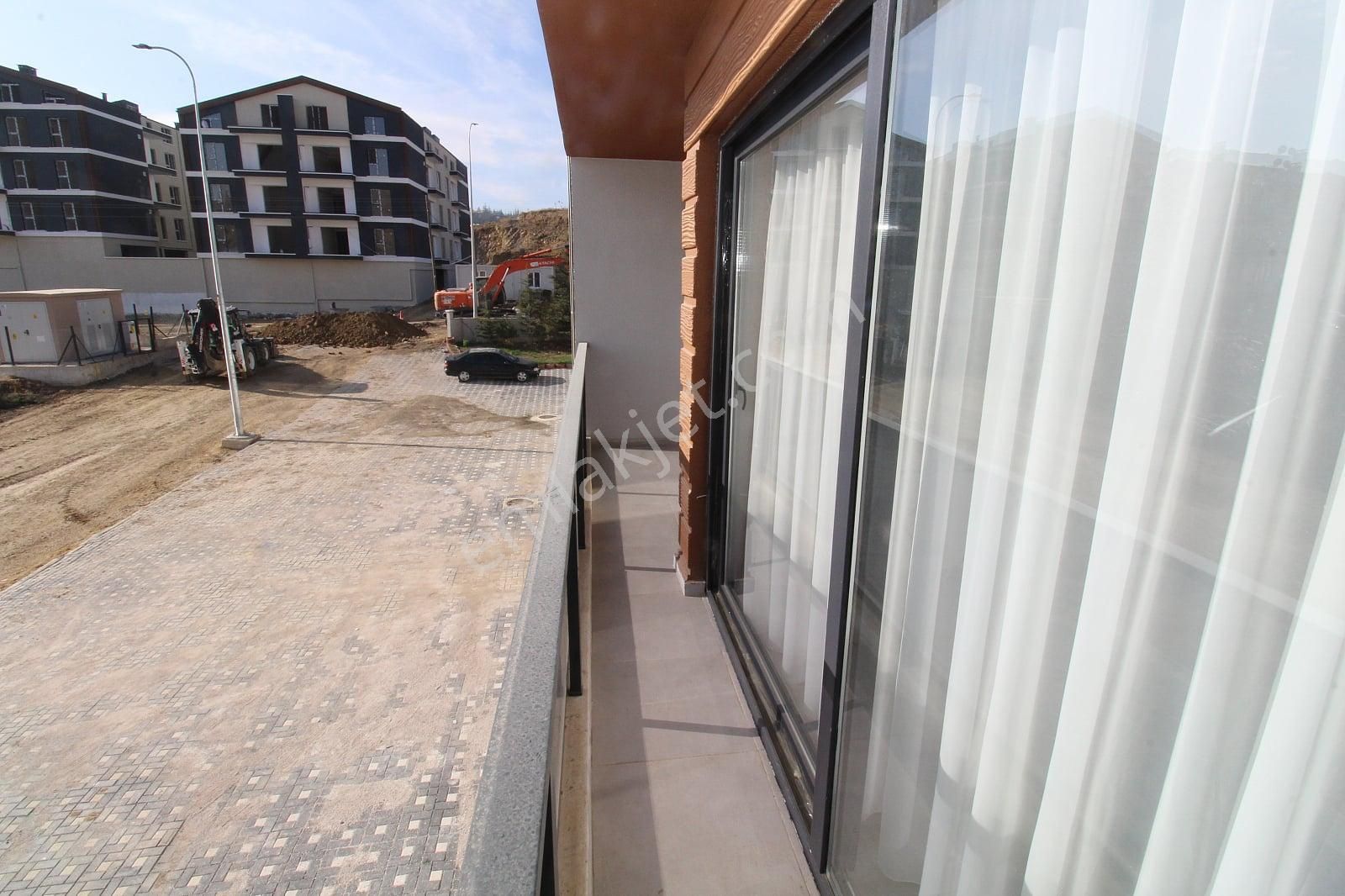 Ankara Gölbaşı’nda Manzaralı Ve Modern Eşyalı Kiralık Daire - Görsel 14