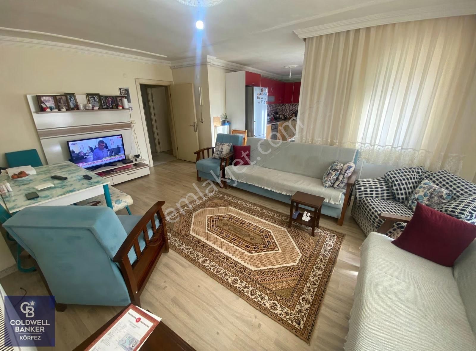Altınkumda Asansörlü Binada 250 M2 5+1 Çift Teraslı Dubleks