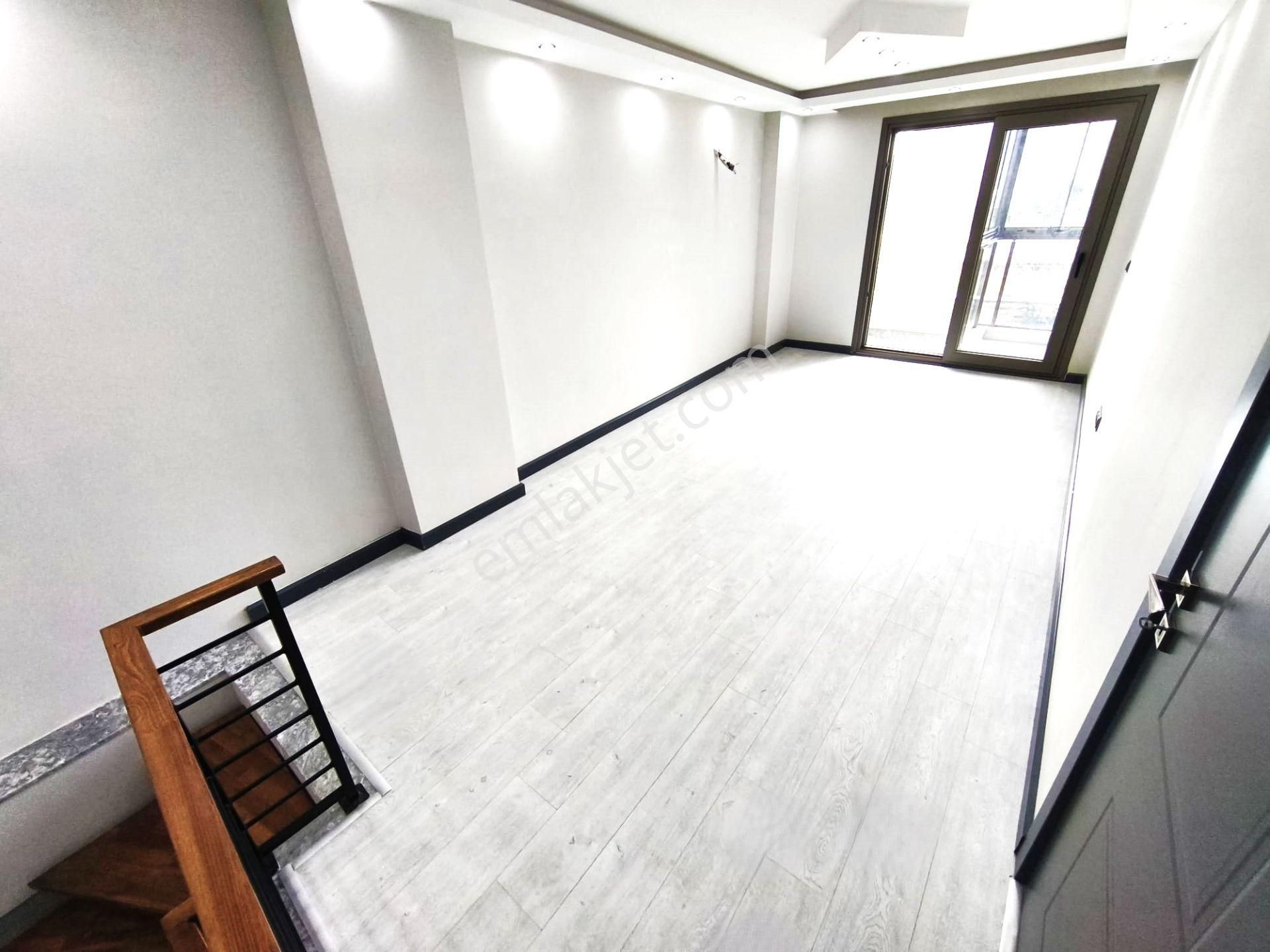 Burhaniye İskele'de Aygül'den Sıfır Denize 200 Mt Mustakil Tadında Bahçeli 2+1 Satılık Ters Dubleks - Görsel 15