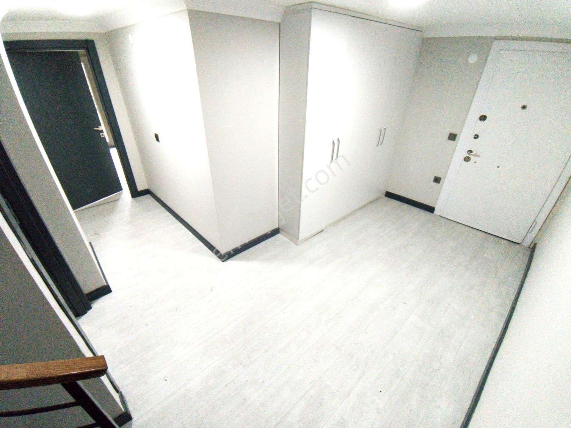 Burhaniye İskele'de Aygül'den Sıfır Denize 200 Mt Mustakil Tadında Bahçeli 2+1 Satılık Ters Dubleks - Görsel 8