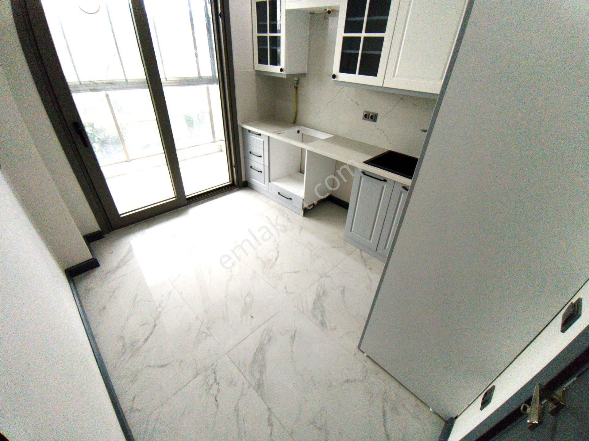 Burhaniye İskele'de Aygül'den Sıfır Denize 200 Mt Mustakil Tadında Bahçeli 2+1 Satılık Ters Dubleks - Görsel 5