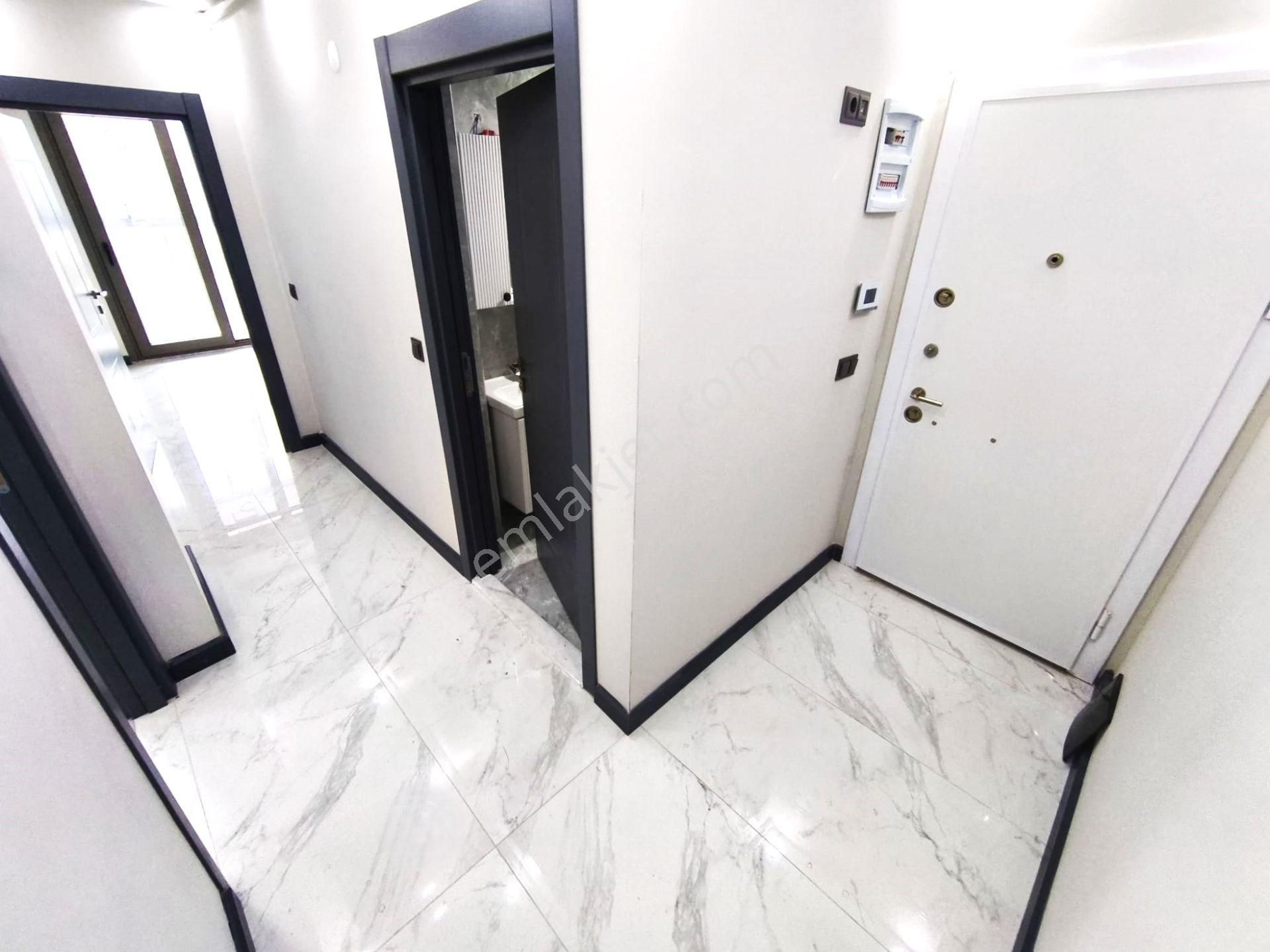 Burhaniye İskele'de Aygül'den Sıfır Denize 200 Mt Mustakil Tadında Bahçeli 2+1 Satılık Ters Dubleks - Görsel 34