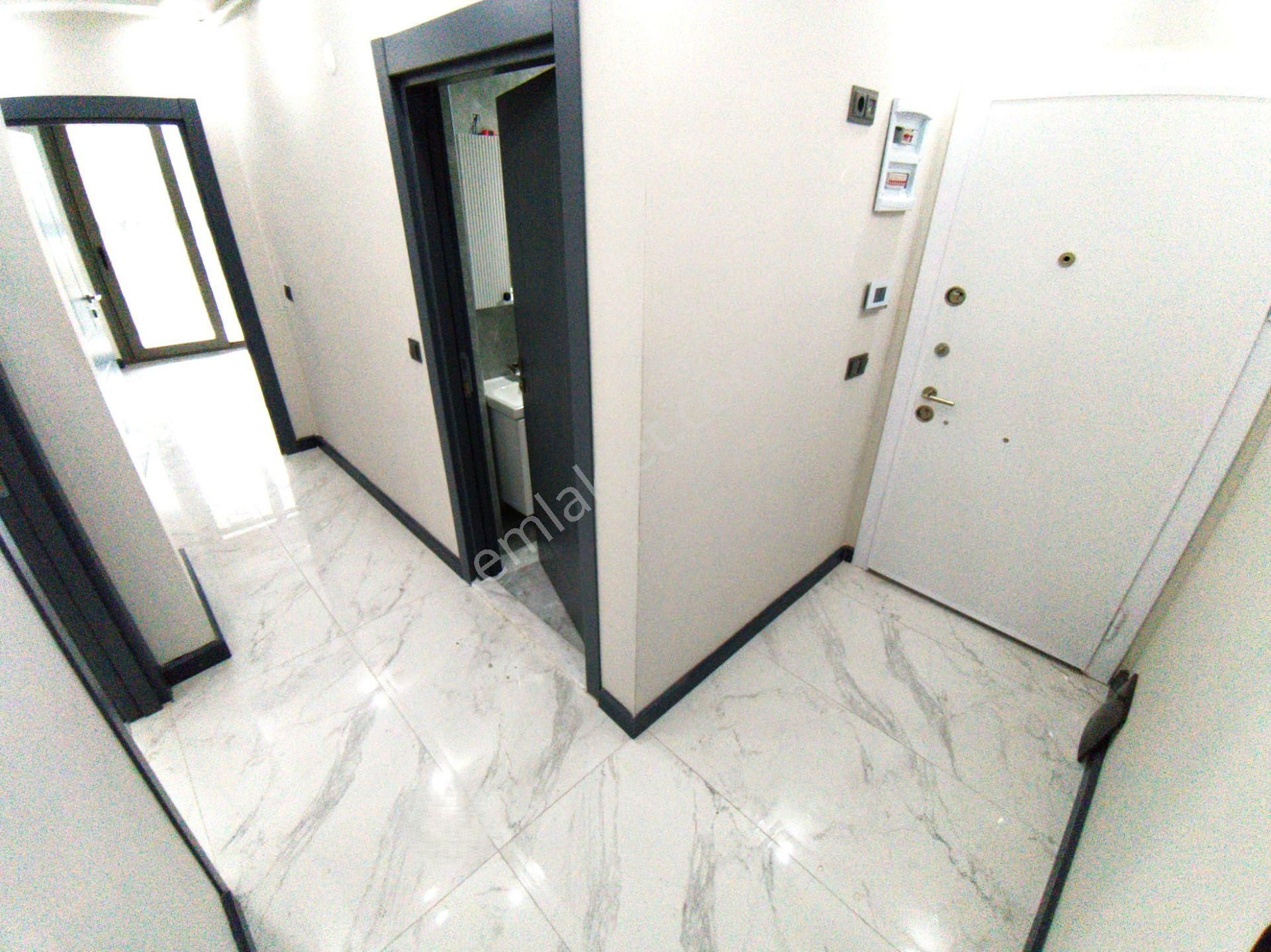 Burhaniye İskele'de Aygül'den Sıfır Denize 200 Mt Mustakil Tadında Bahçeli 2+1 Satılık Ters Dubleks - Görsel 28