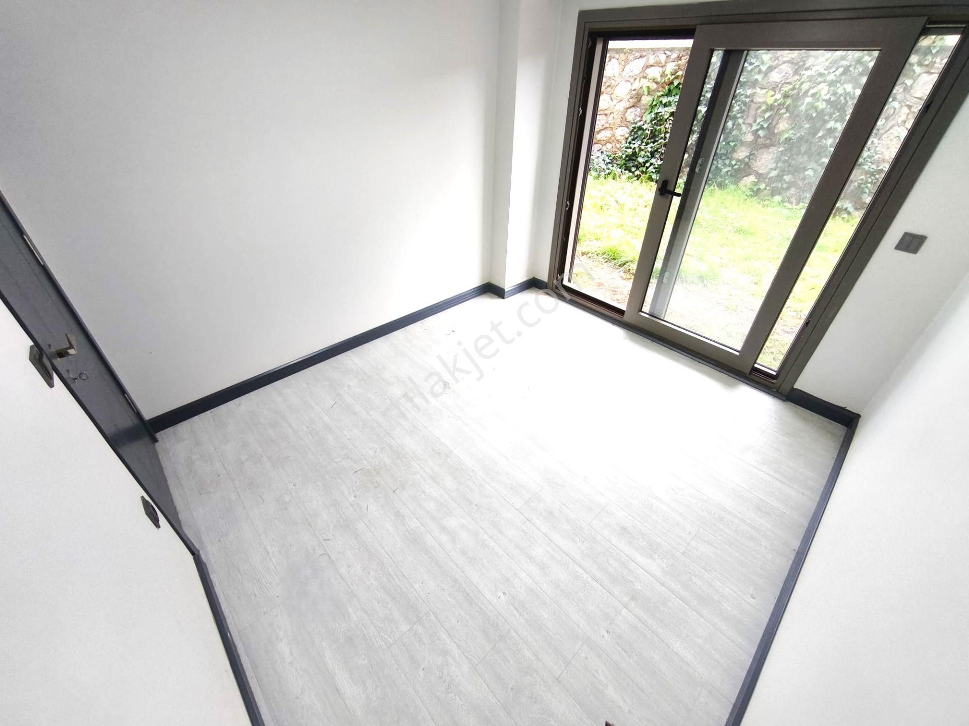 Burhaniye İskele'de Aygül'den Sıfır Denize 200 Mt Mustakil Tadında Bahçeli 2+1 Satılık Ters Dubleks - Görsel 29