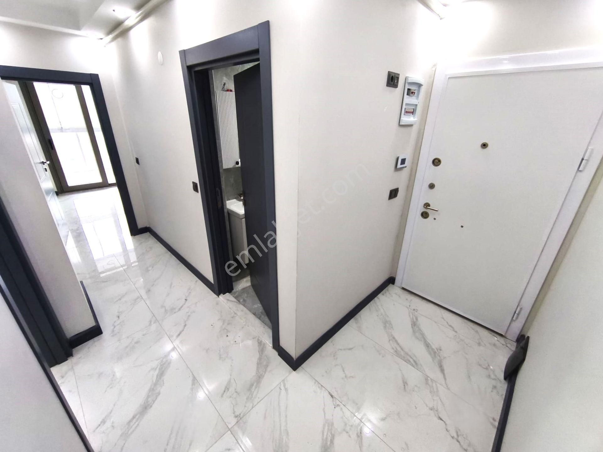 Burhaniye İskele'de Aygül'den Sıfır Denize 200 Mt Mustakil Tadında Bahçeli 2+1 Satılık Ters Dubleks - Görsel 19