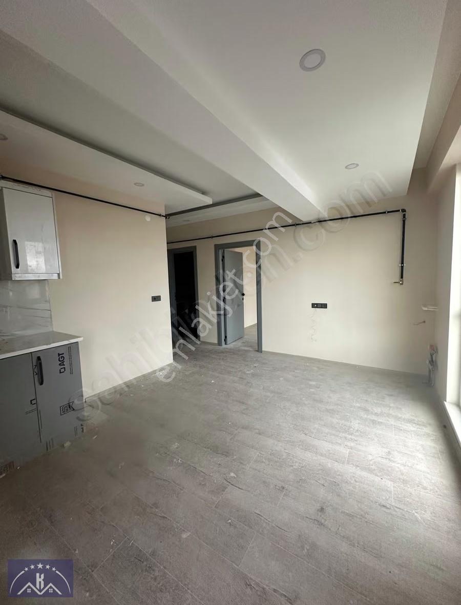 Burdur Emek Mah. 1+1 50m2 Arakat Asansörlü Balkonlu Sıfır Apart - Görsel 8