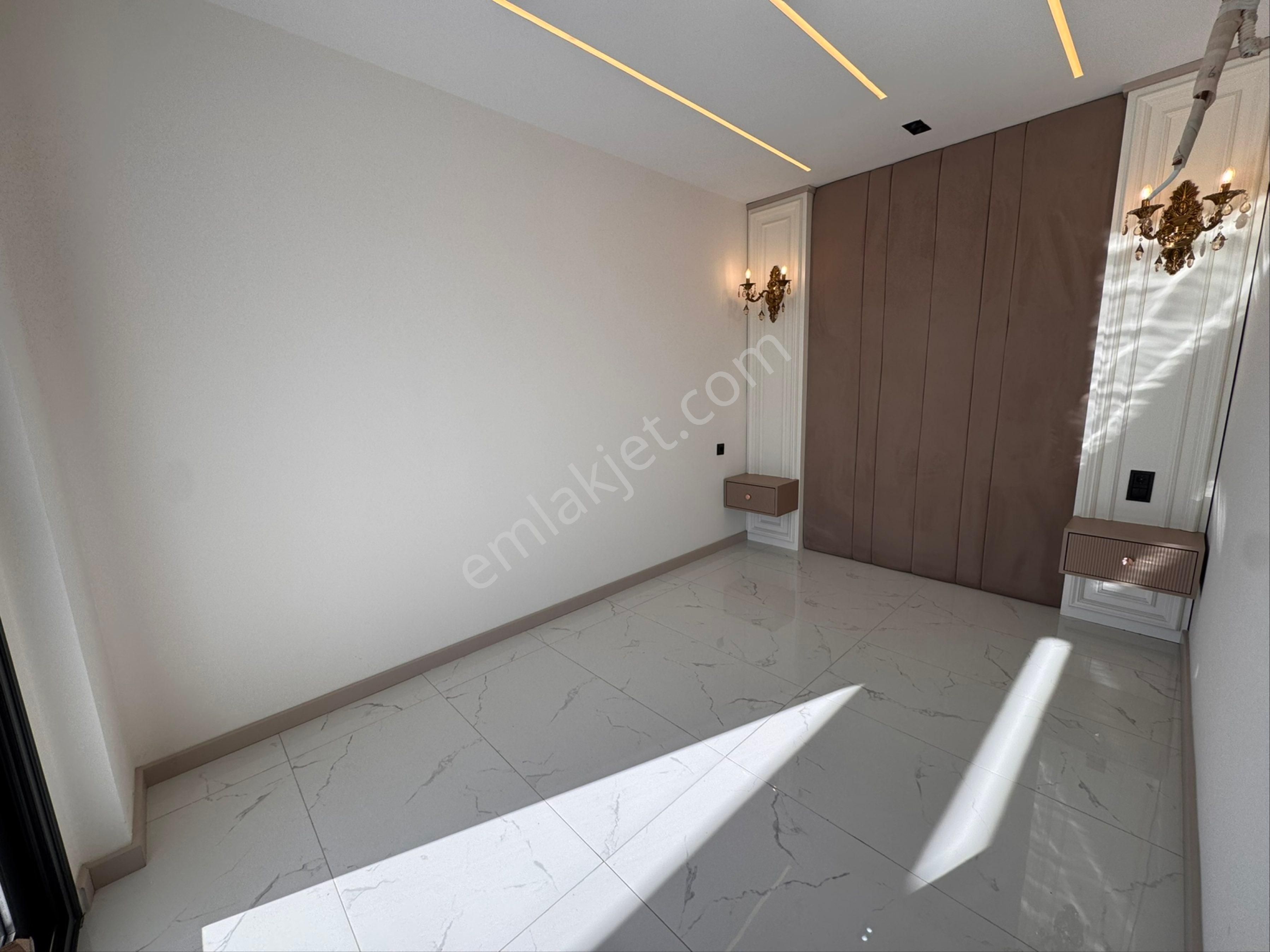 Efeler Mahallesinde 500m Arsa İçinde 4+1 Ebeveyn Banyolu Ayrı Mutfak Satıllık Villa - Görsel 23