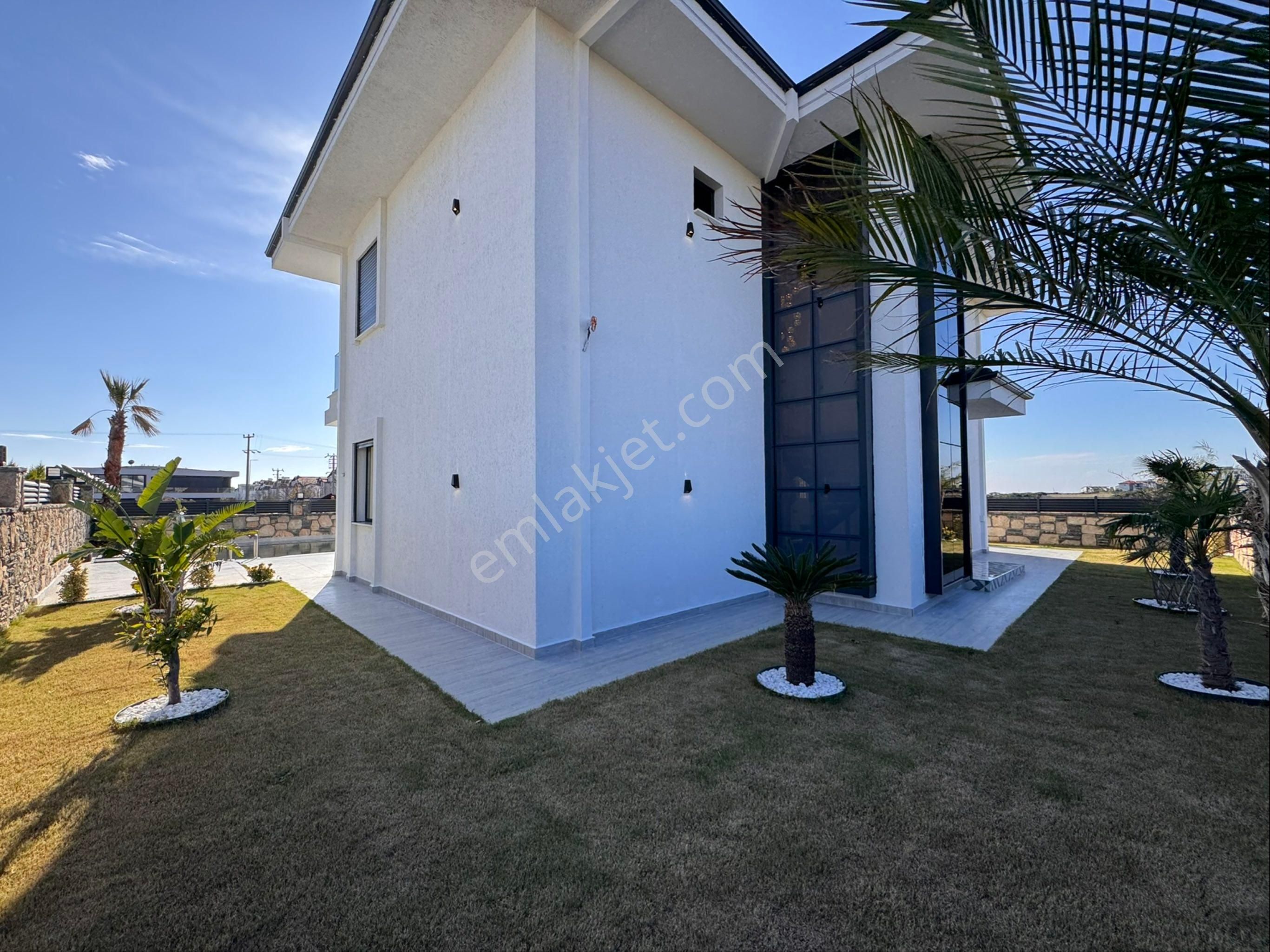 Efeler Mahallesinde 500m Arsa İçinde 4+1 Ebeveyn Banyolu Ayrı Mutfak Satıllık Villa - Görsel 11