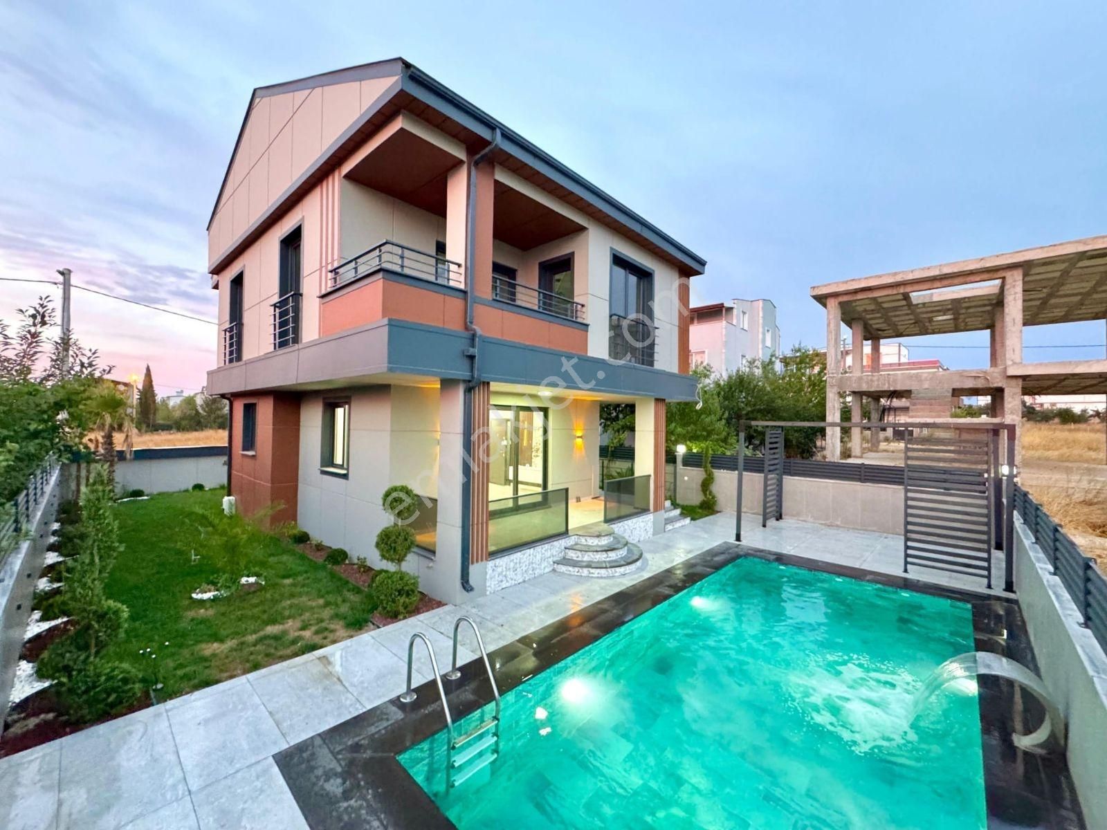 Kartallar'dan 300m² Arsalı Kaliteli Şık Havuzlu Müstakil Villa. - Görsel 24