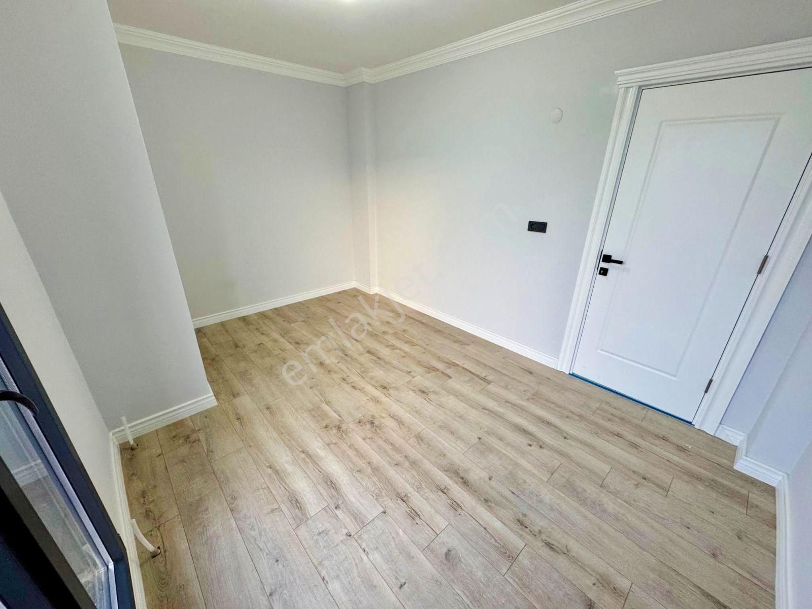 Kartallar'dan 300m² Arsalı Kaliteli Şık Havuzlu Müstakil Villa. - Görsel 11