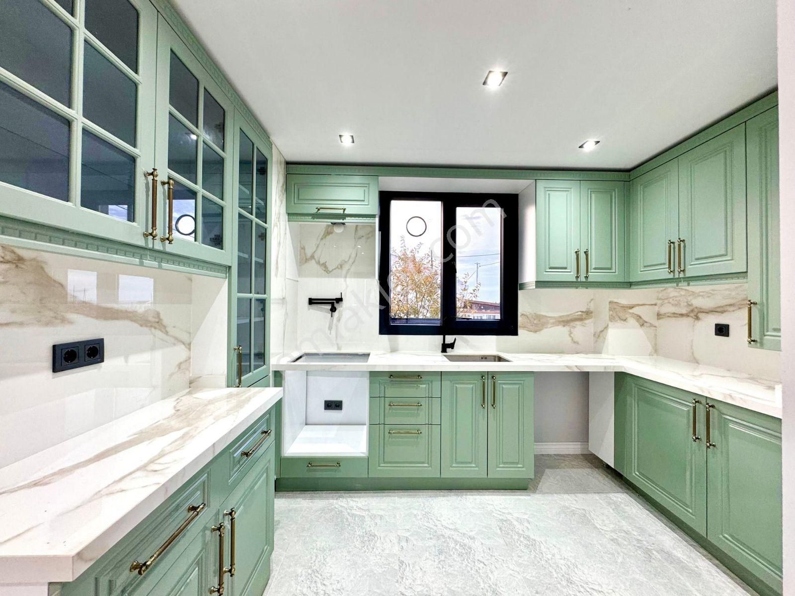 Kartallar'dan 300m² Arsalı Kaliteli Şık Havuzlu Müstakil Villa. - Görsel 14