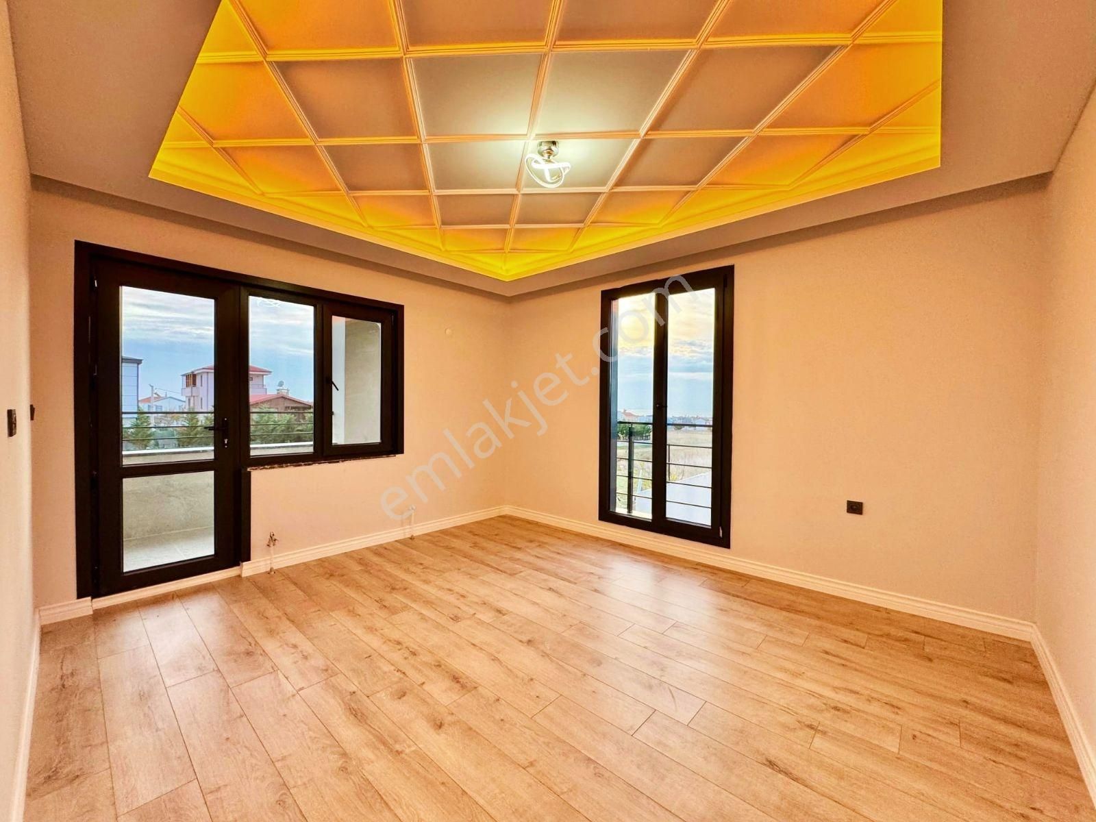 Kartallar'dan 300m² Arsalı Kaliteli Şık Havuzlu Müstakil Villa. - Görsel 22