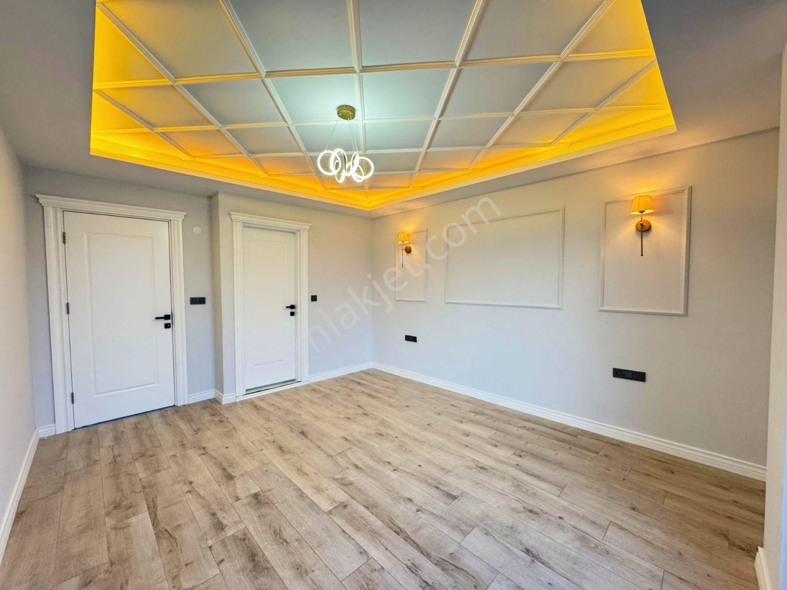 Kartallar'dan 300m² Arsalı Kaliteli Şık Havuzlu Müstakil Villa. - Görsel 23