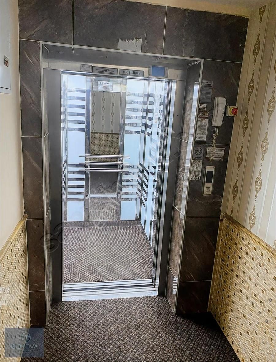 Ayvalı Mehtap Caddesi Ve Özlem Cadde Kesişiminde Fırsat