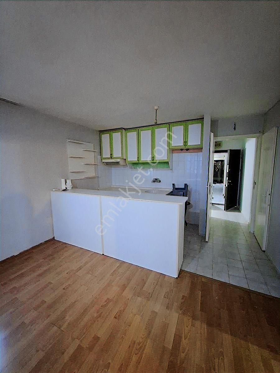 Bornova Evka4 Merkezde Kiralık Daire - Görsel 5