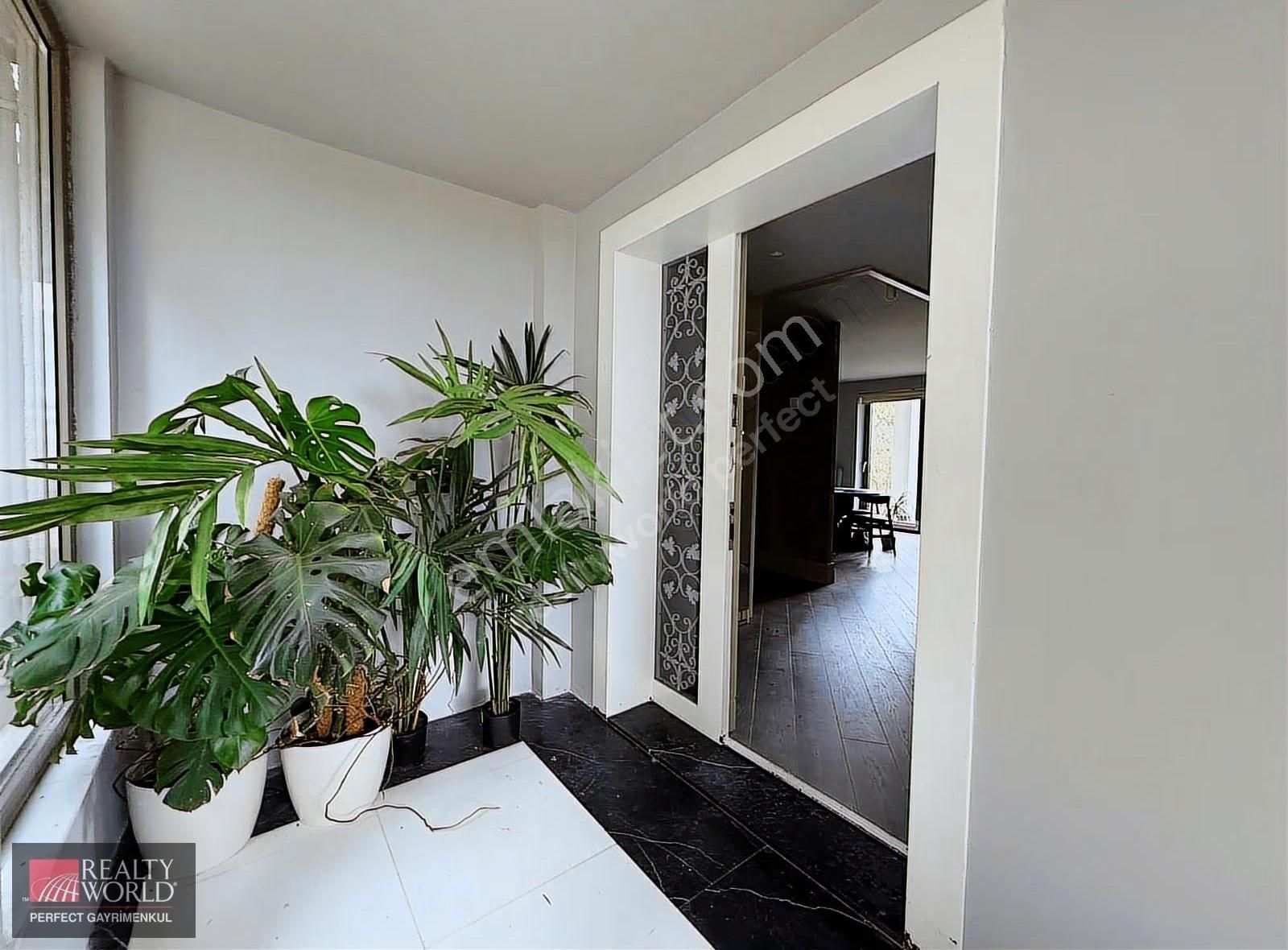 Zekeriyaköy'de Orman Manzaralı, 6+1, 450m² Satılık Villa - Görsel 28