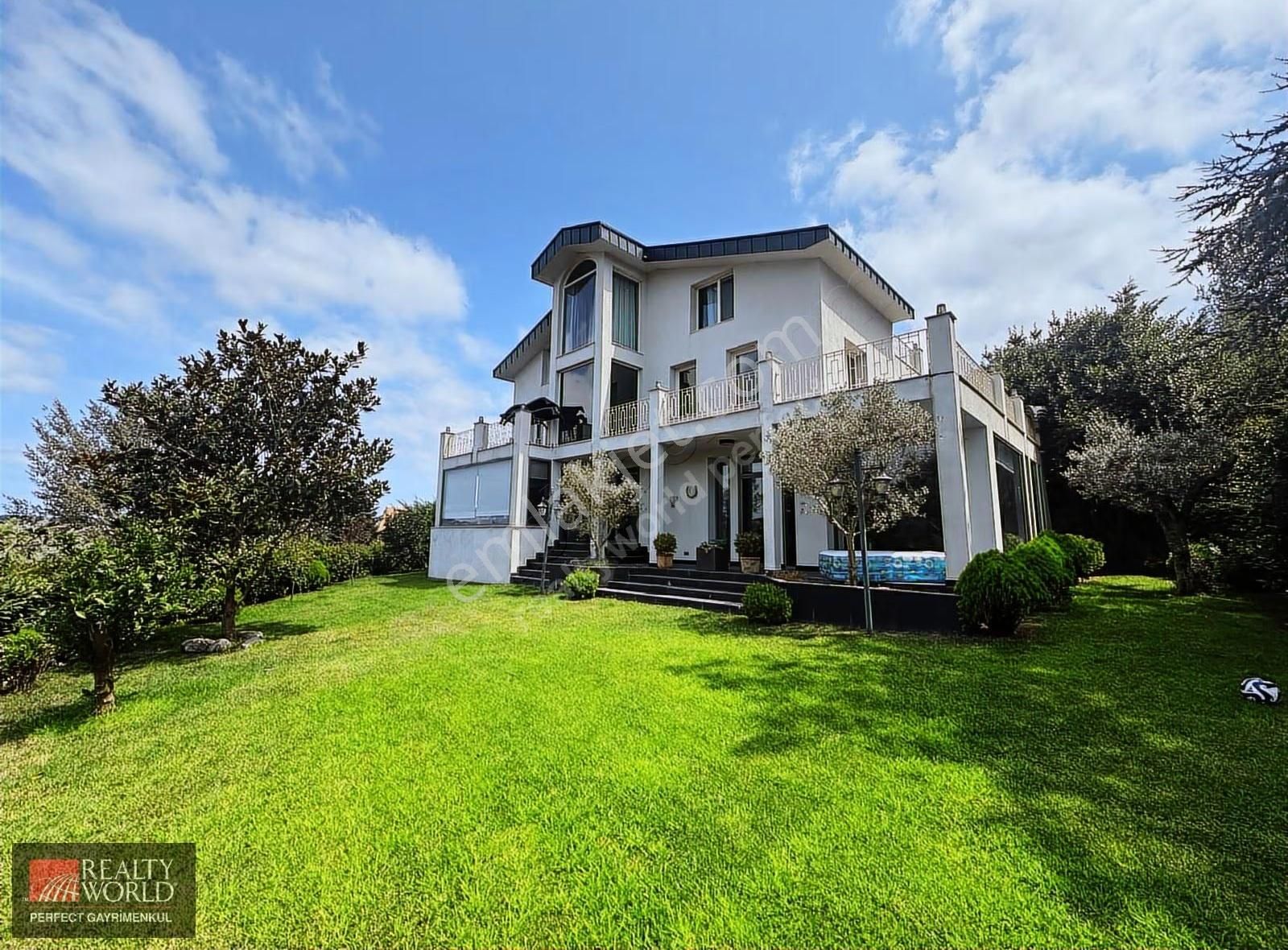 Zekeriyaköy'de Orman Manzaralı, 6+1, 450m² Satılık Villa - Görsel 20