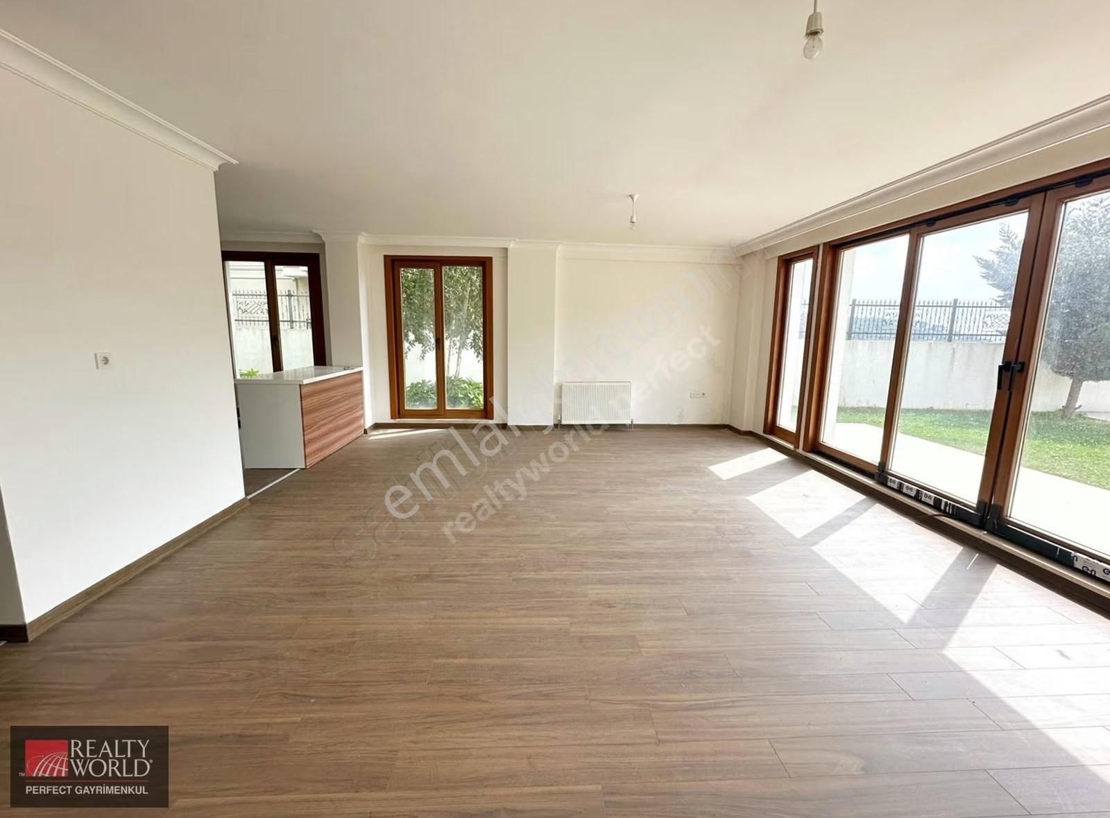 *rw* Büyük Bahçeli /otoparklı /ferah 2+1 Daire - Görsel 3