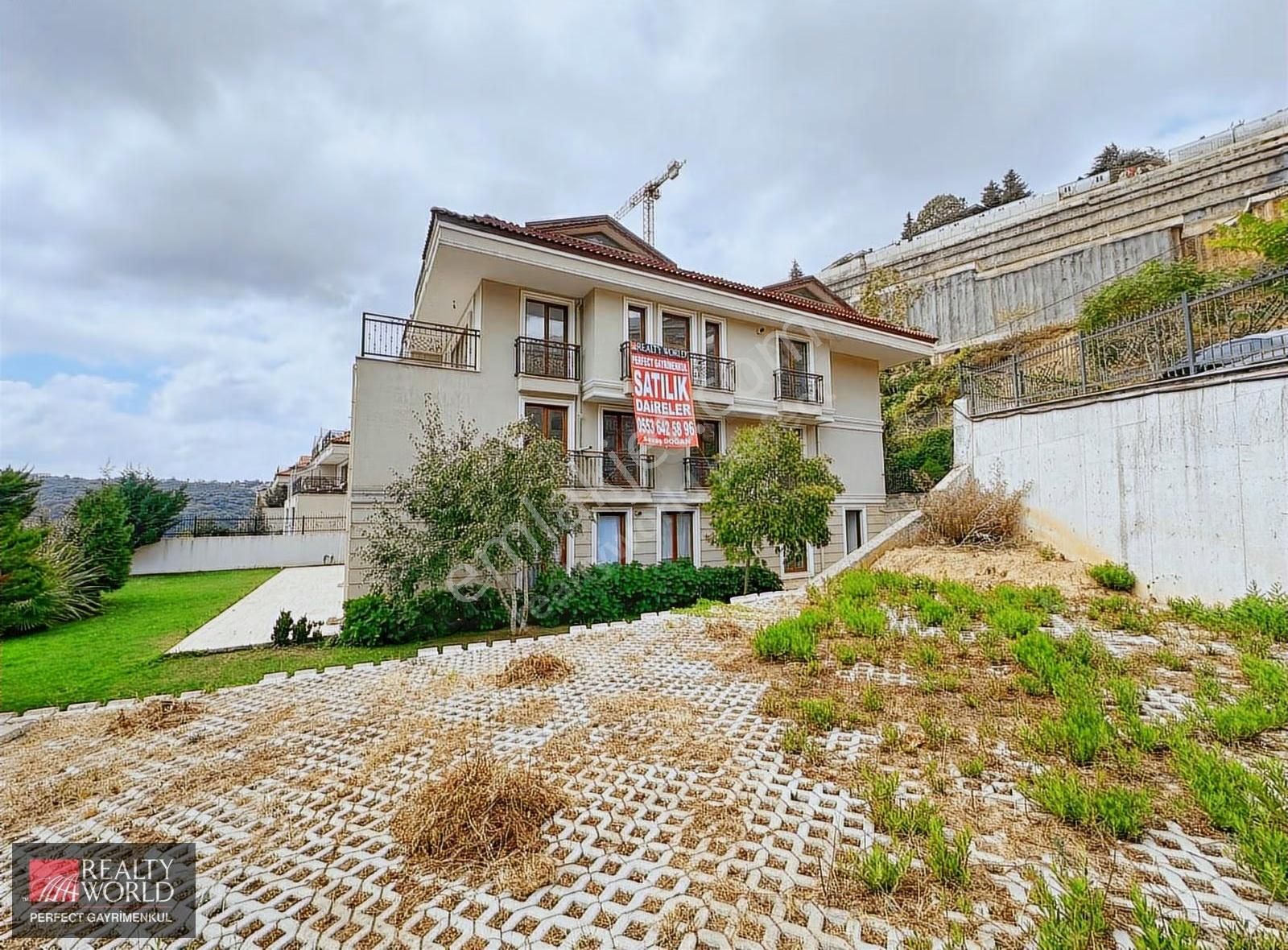 *rw* Büyük Bahçeli /otoparklı /ferah 2+1 Daire - Görsel 9