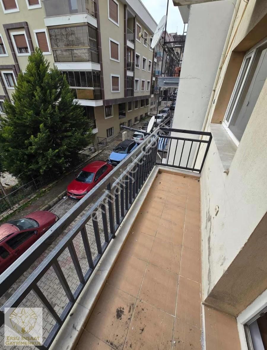 Ersü'den 3+1 Hastane Yakını Doğalgazlı Balkonlu Arakat Daire - Görsel 4