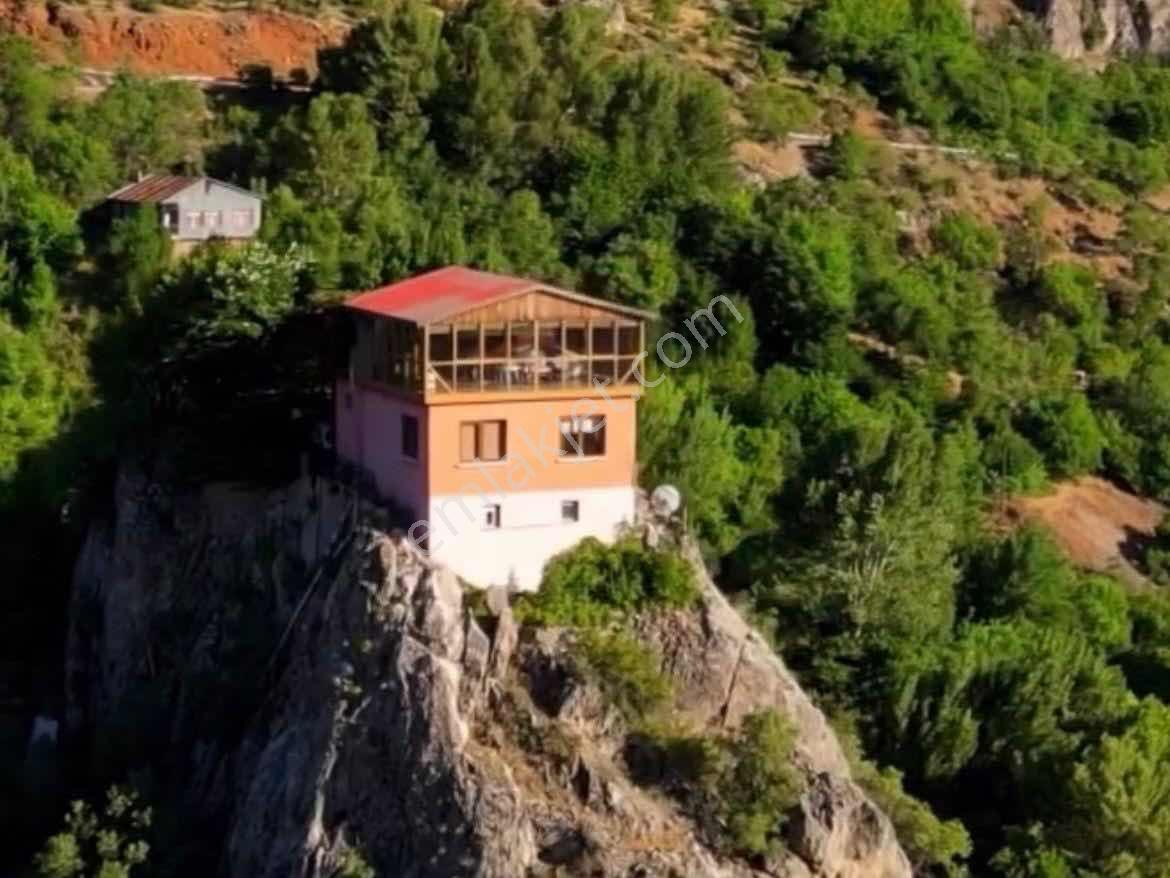 Tarihi Dokusuyla Öne Çıkan ,özel Mimarili Ev - Görsel 2