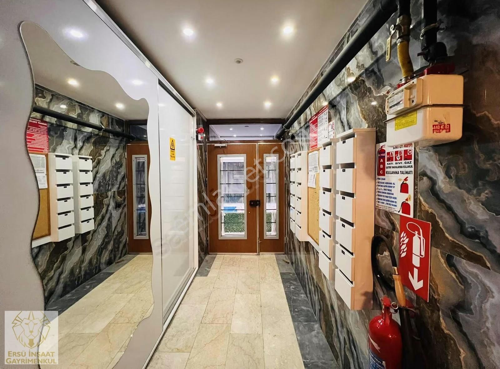 Ersü'den Buca'da 1+1 Eşyalı Havuzlu Site İçerisinde Lüks Daire - Görsel 6