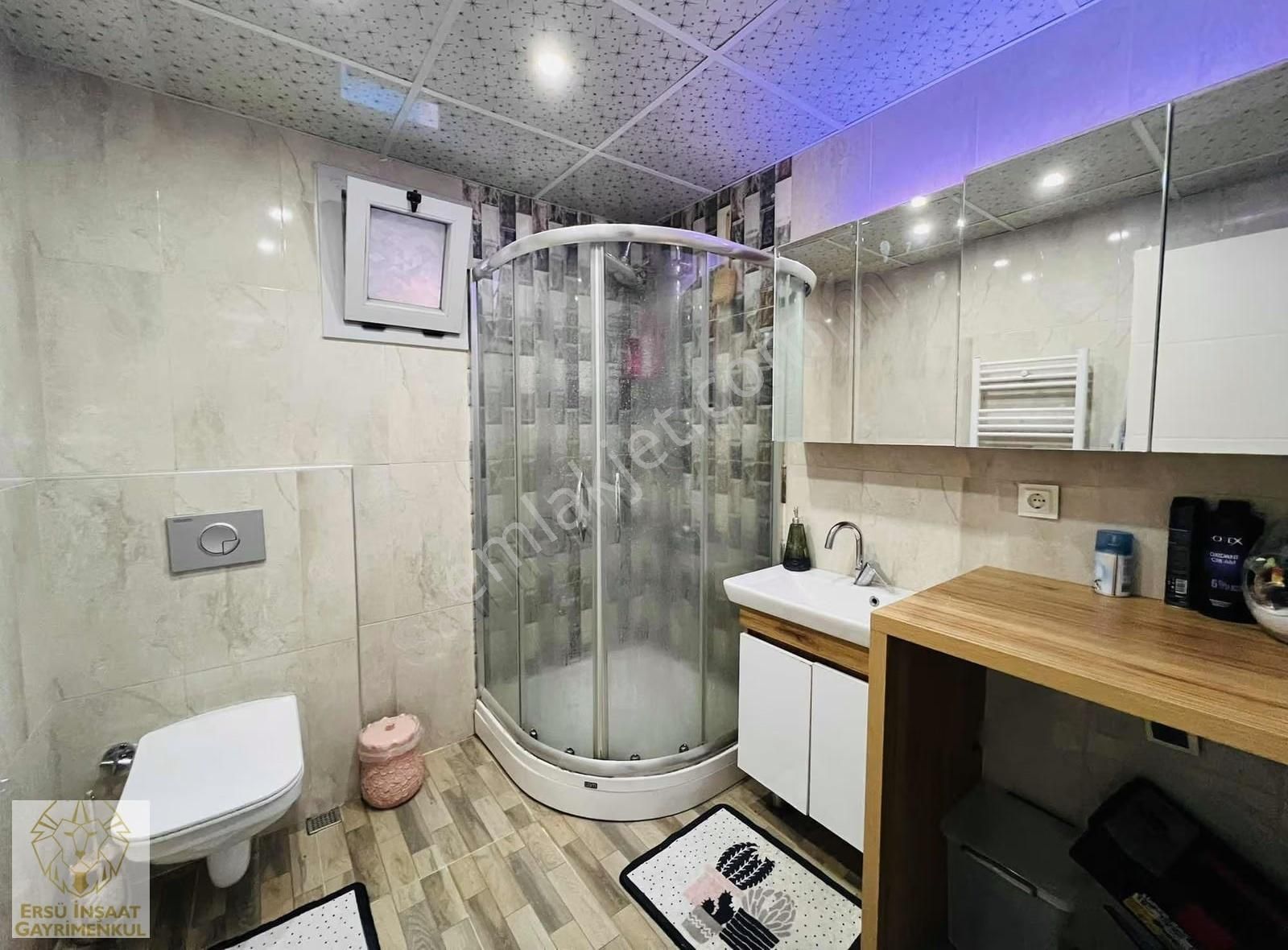 Ersü'den Buca'da 1+1 Eşyalı Havuzlu Site İçerisinde Lüks Daire - Görsel 3